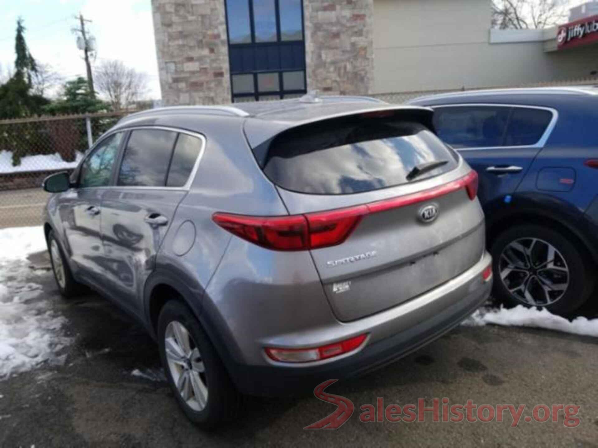 KNDPMCACXJ7414098 2018 KIA SPORTAGE