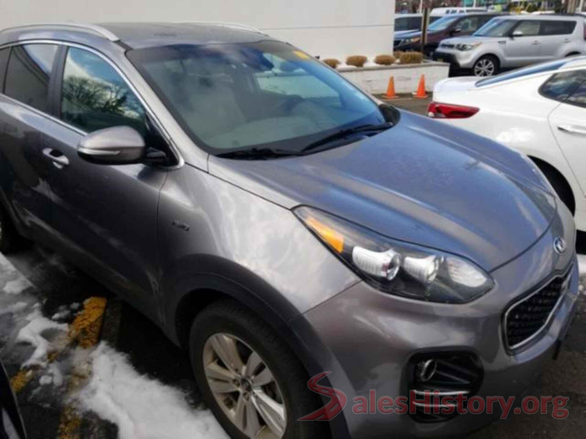 KNDPMCACXJ7414098 2018 KIA SPORTAGE