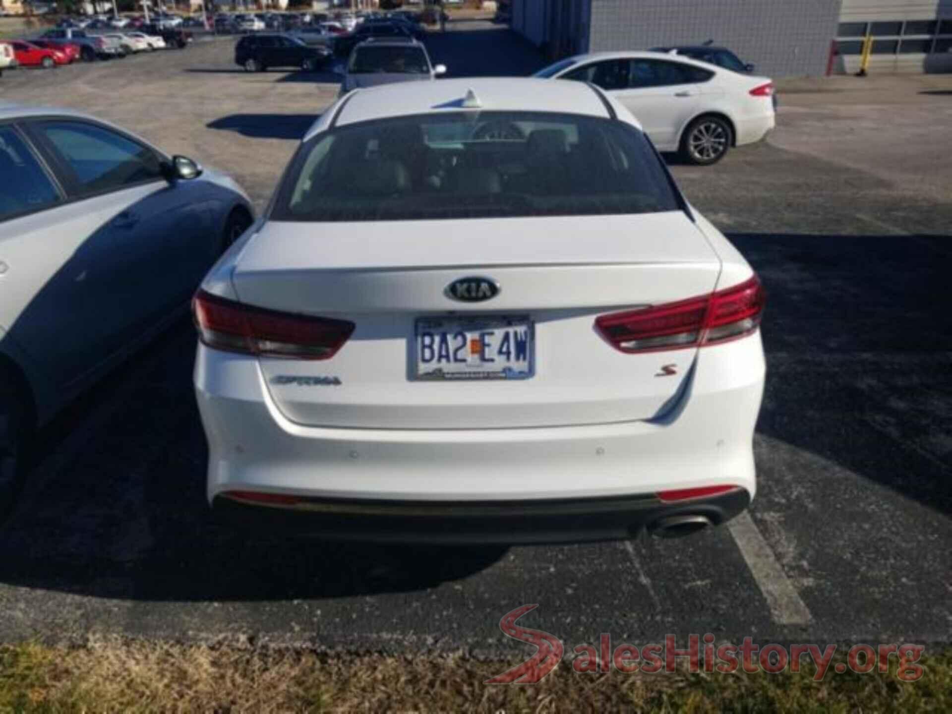 5XXGT4L36JG225235 2018 KIA OPTIMA