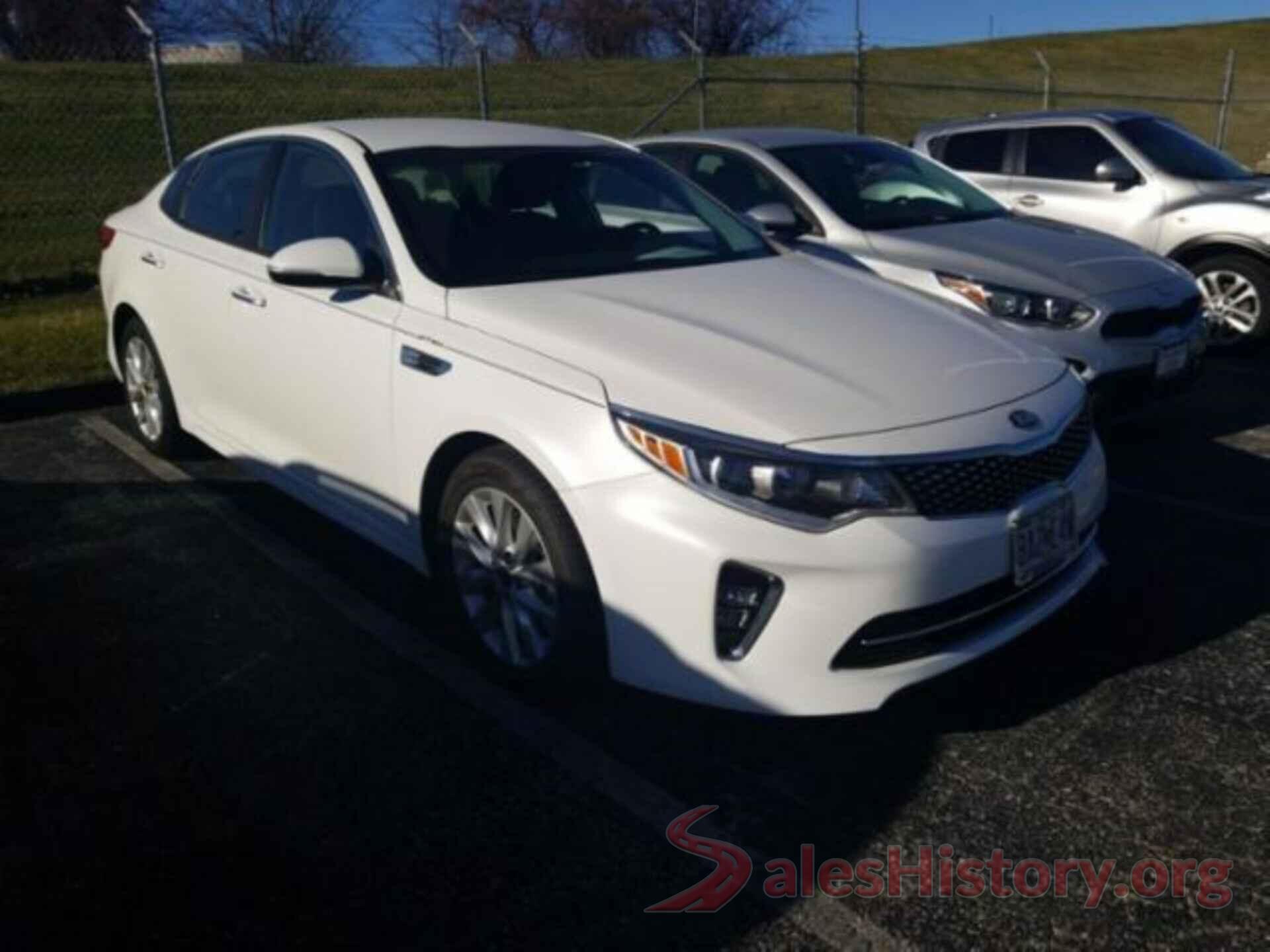 5XXGT4L36JG225235 2018 KIA OPTIMA