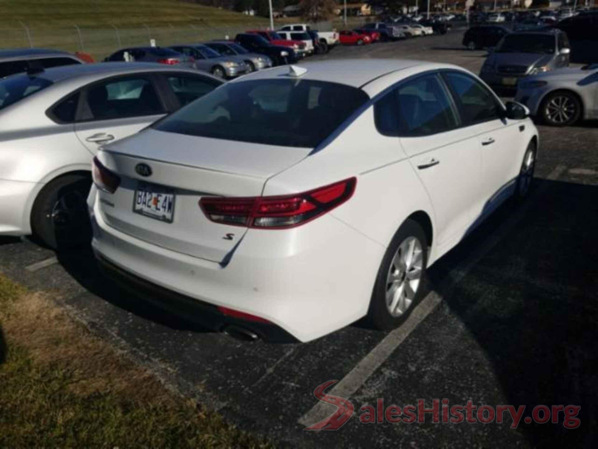 5XXGT4L36JG225235 2018 KIA OPTIMA