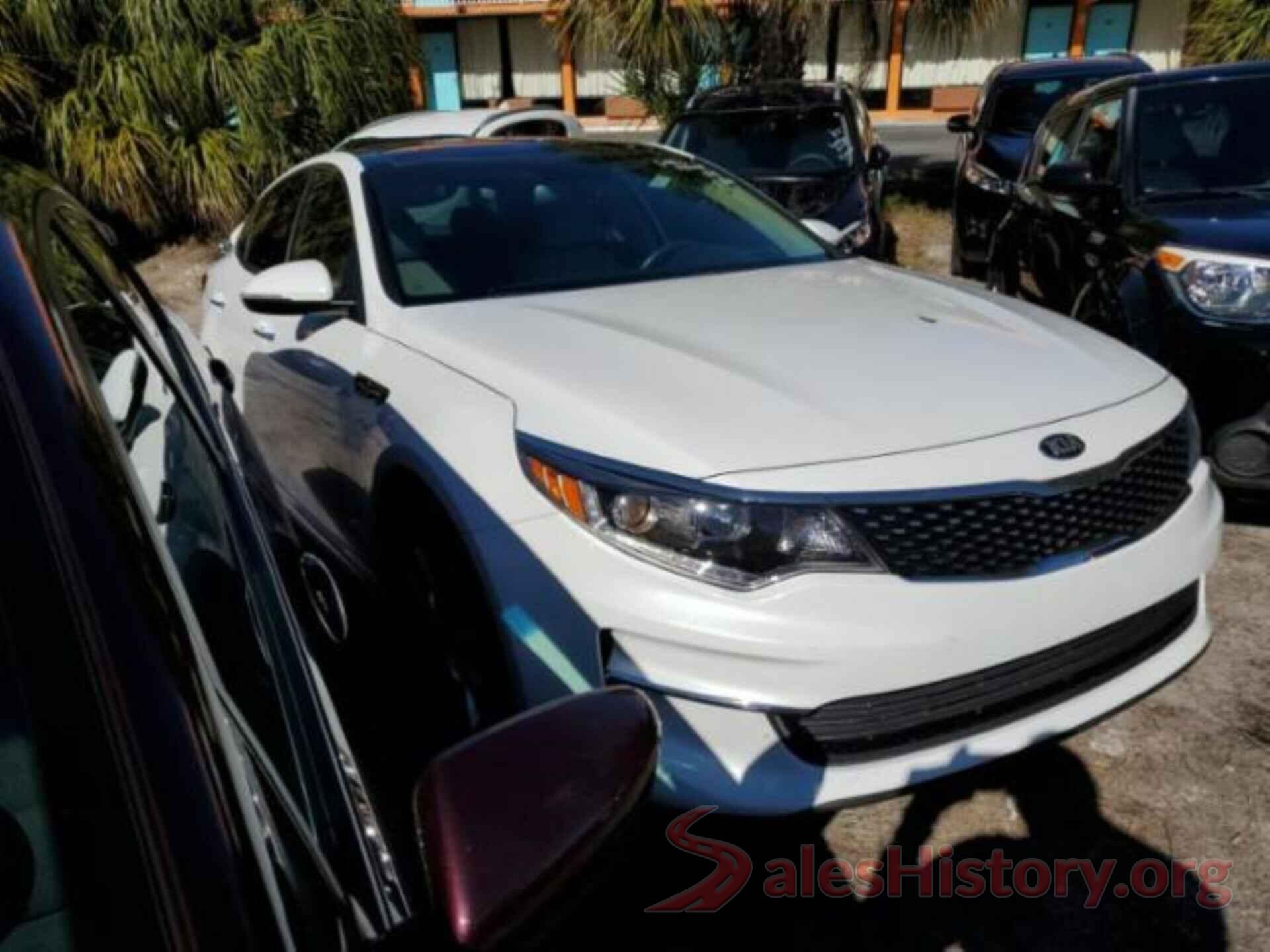 5XXGU4L38JG203332 2018 KIA OPTIMA