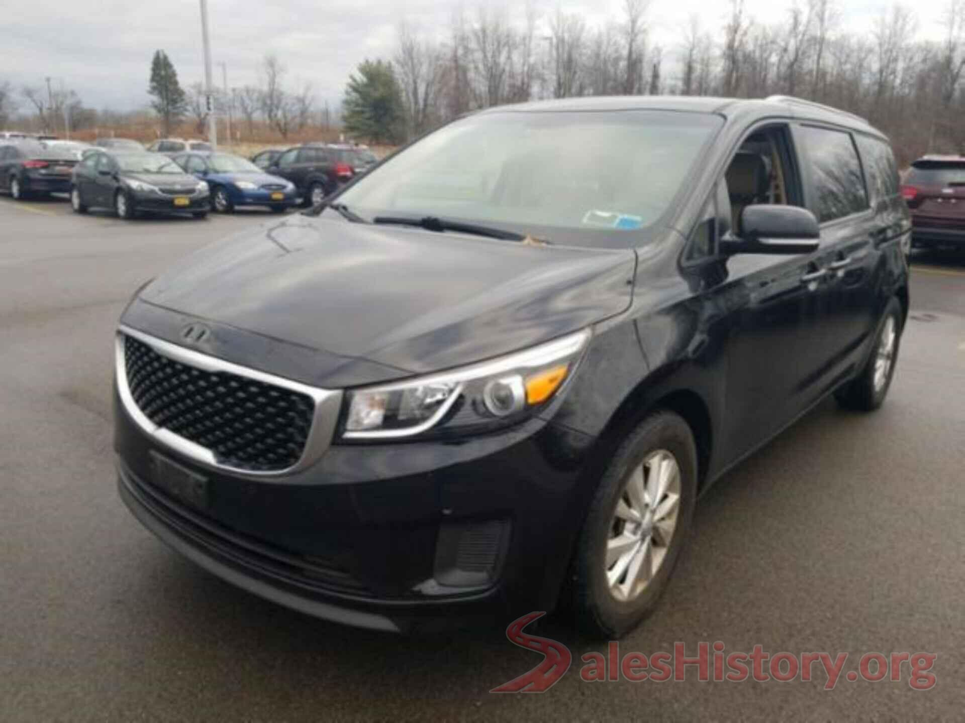 KNDMB5C16H6330148 2017 KIA SEDONA