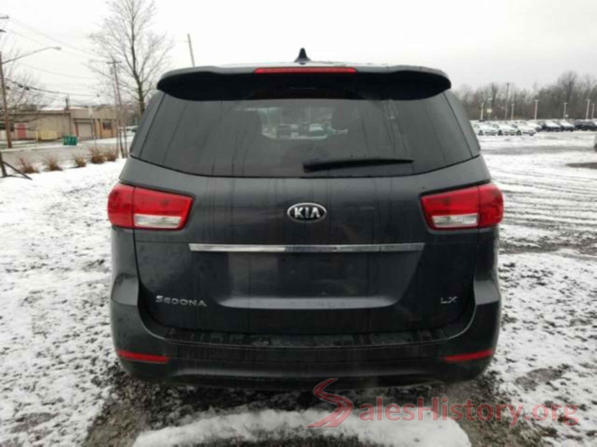 KNDMB5C1XJ6382856 2018 KIA SEDONA