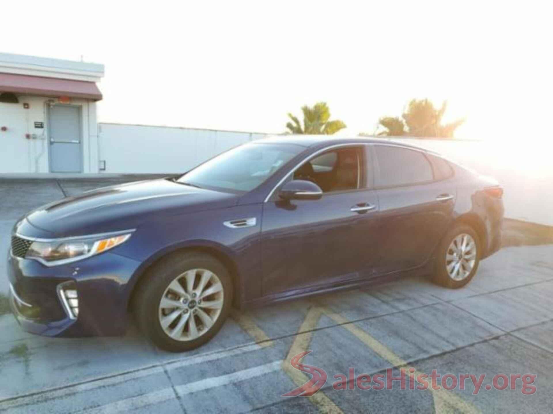 5XXGT4L31JG188918 2018 KIA OPTIMA