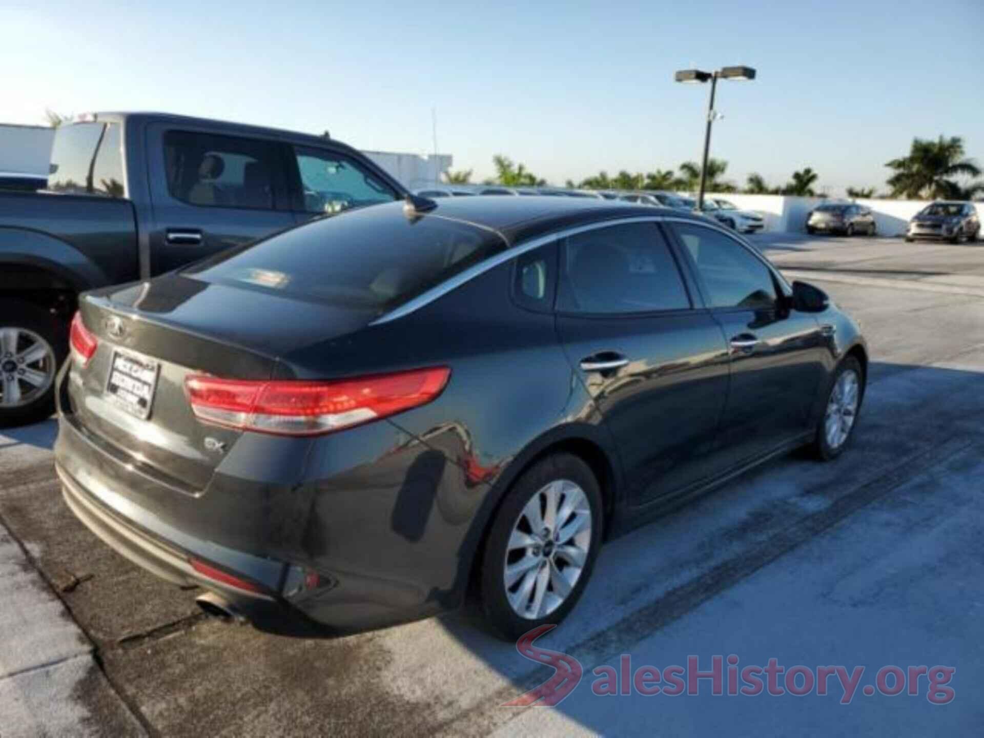 5XXGU4L35GG113368 2016 KIA OPTIMA