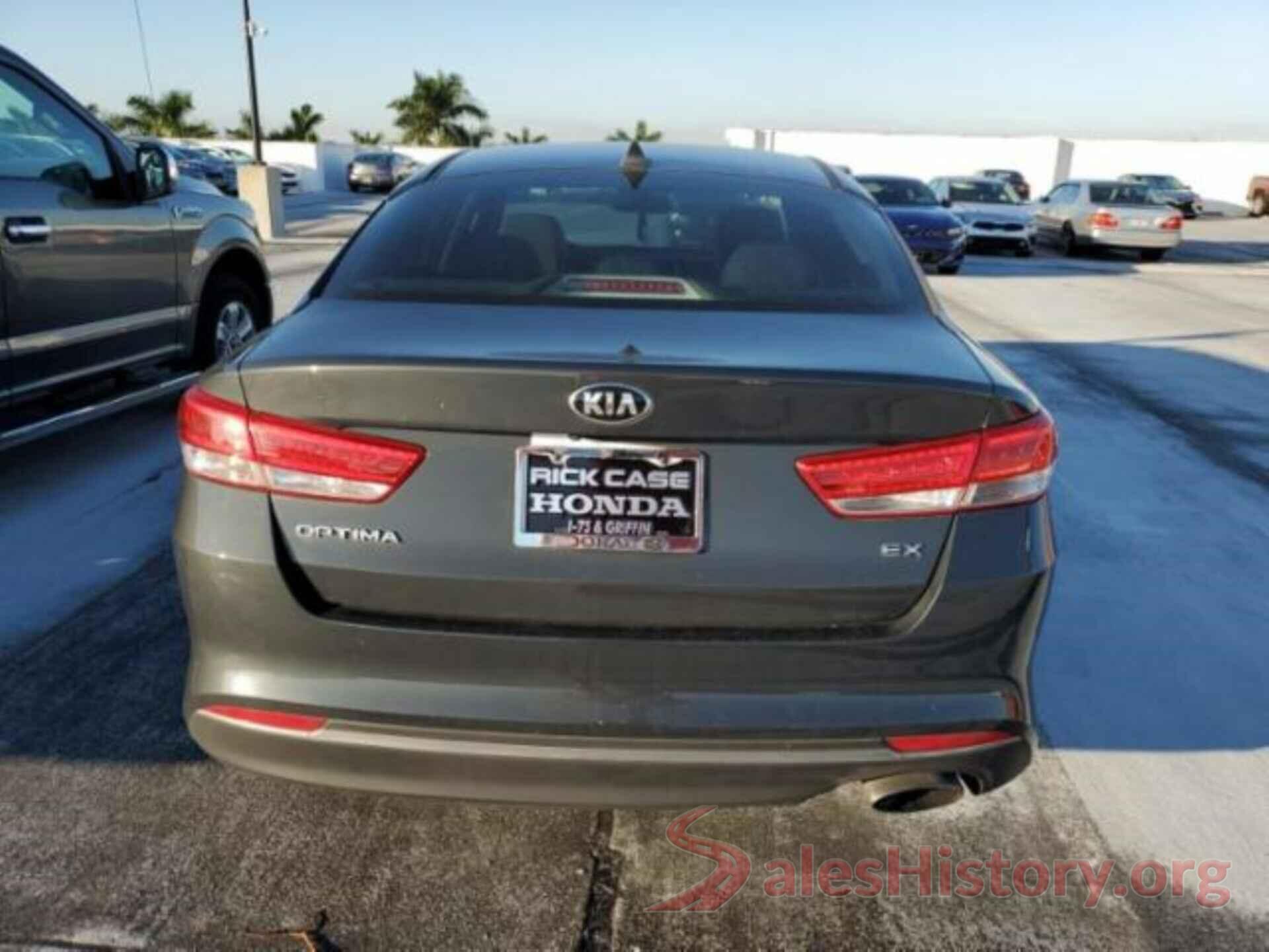 5XXGU4L35GG113368 2016 KIA OPTIMA