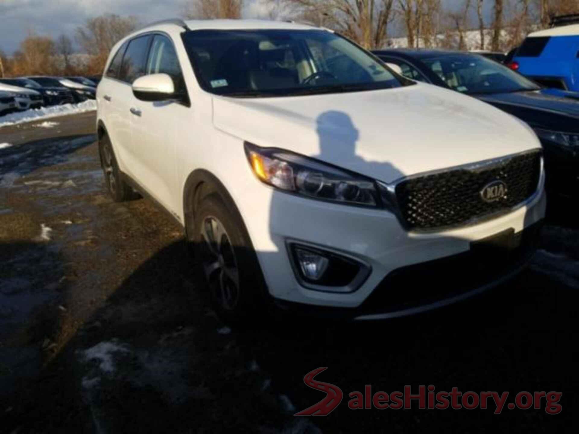 5XYPHDA55JG395880 2018 KIA SORENTO