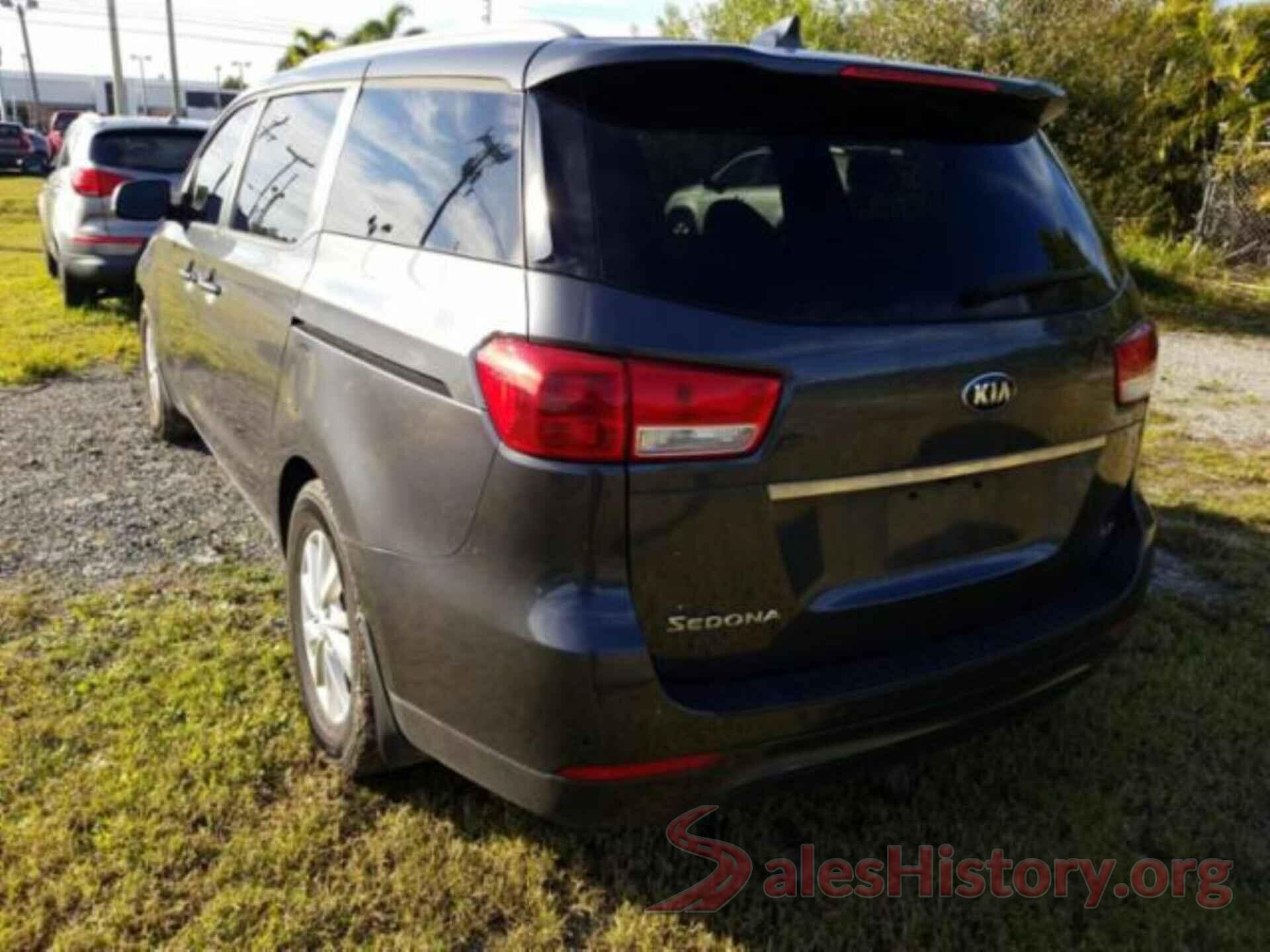 KNDMB5C19H6332041 2017 KIA SEDONA