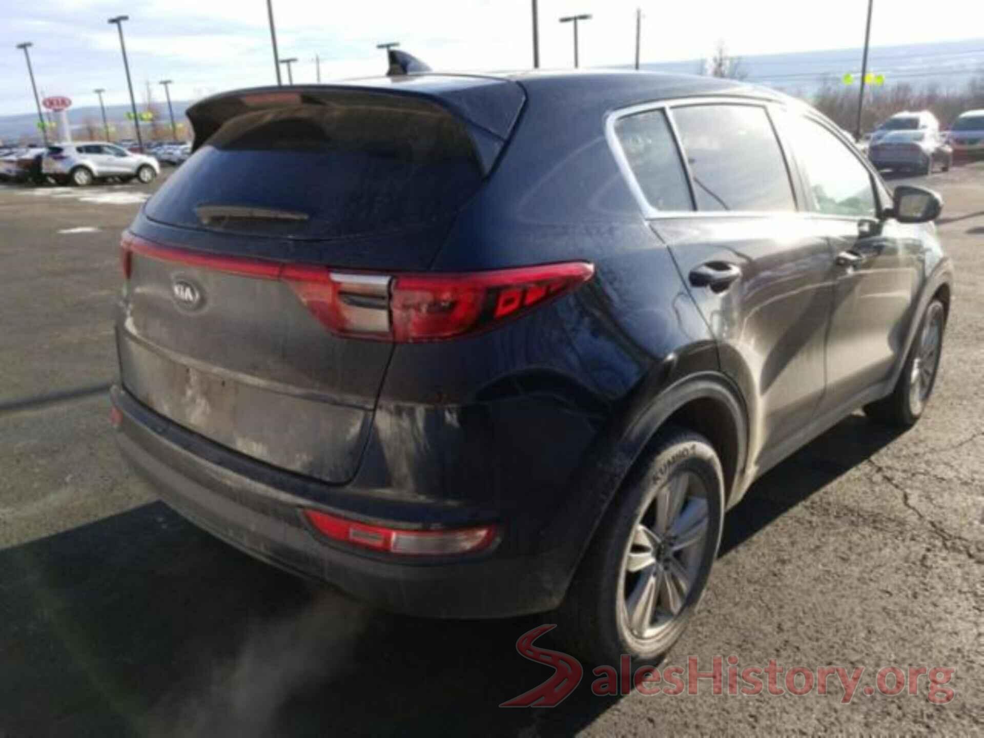 KNDPMCAC2J7368587 2018 KIA SPORTAGE