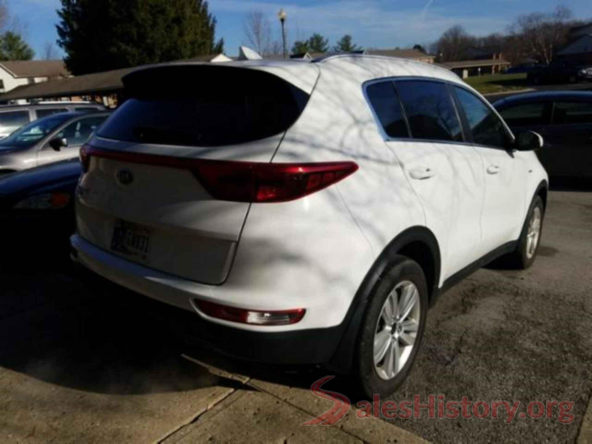 KNDPMCAC2J7407954 2018 KIA SPORTAGE