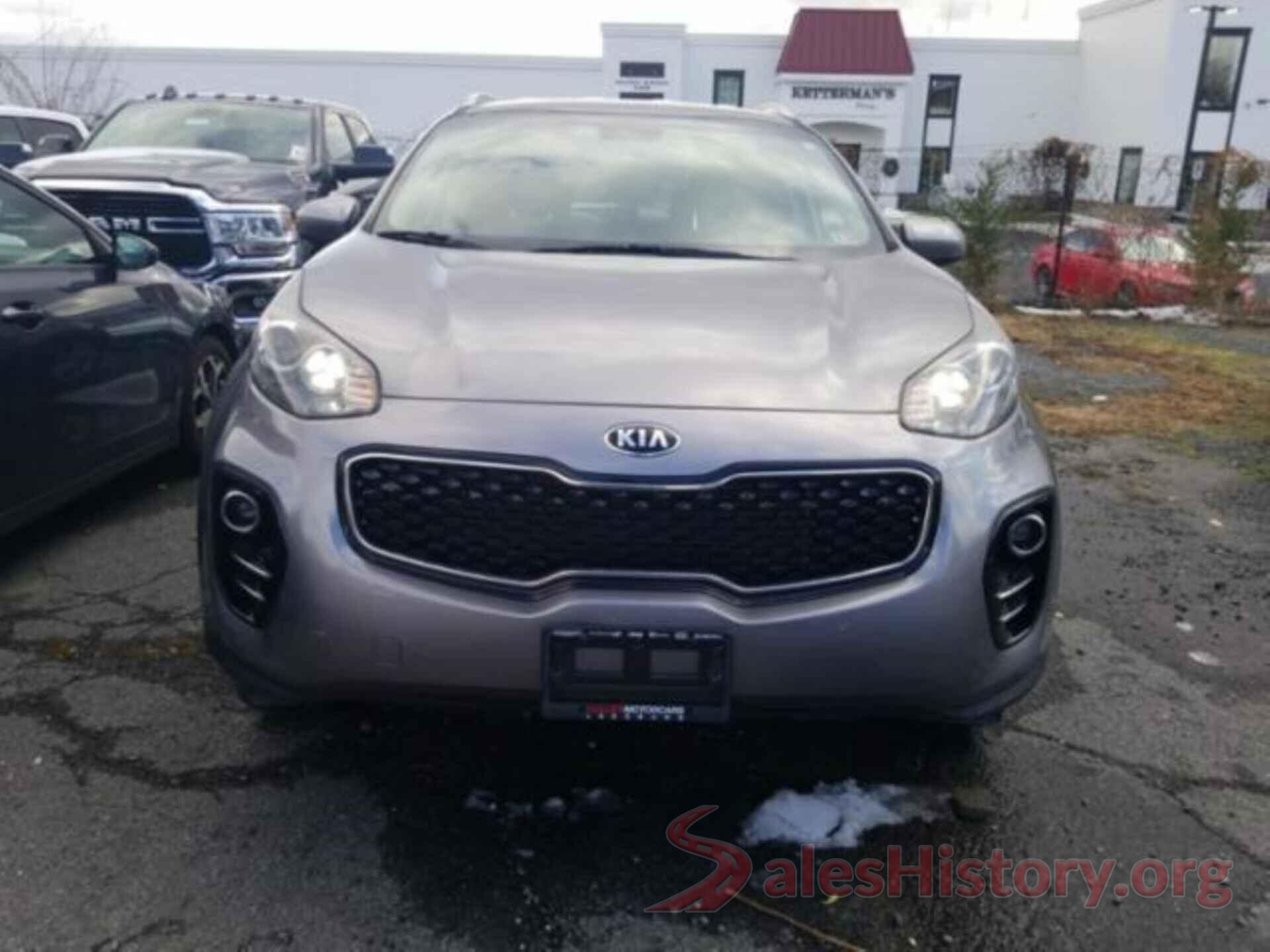 KNDPMCAC3J7310956 2018 KIA SPORTAGE