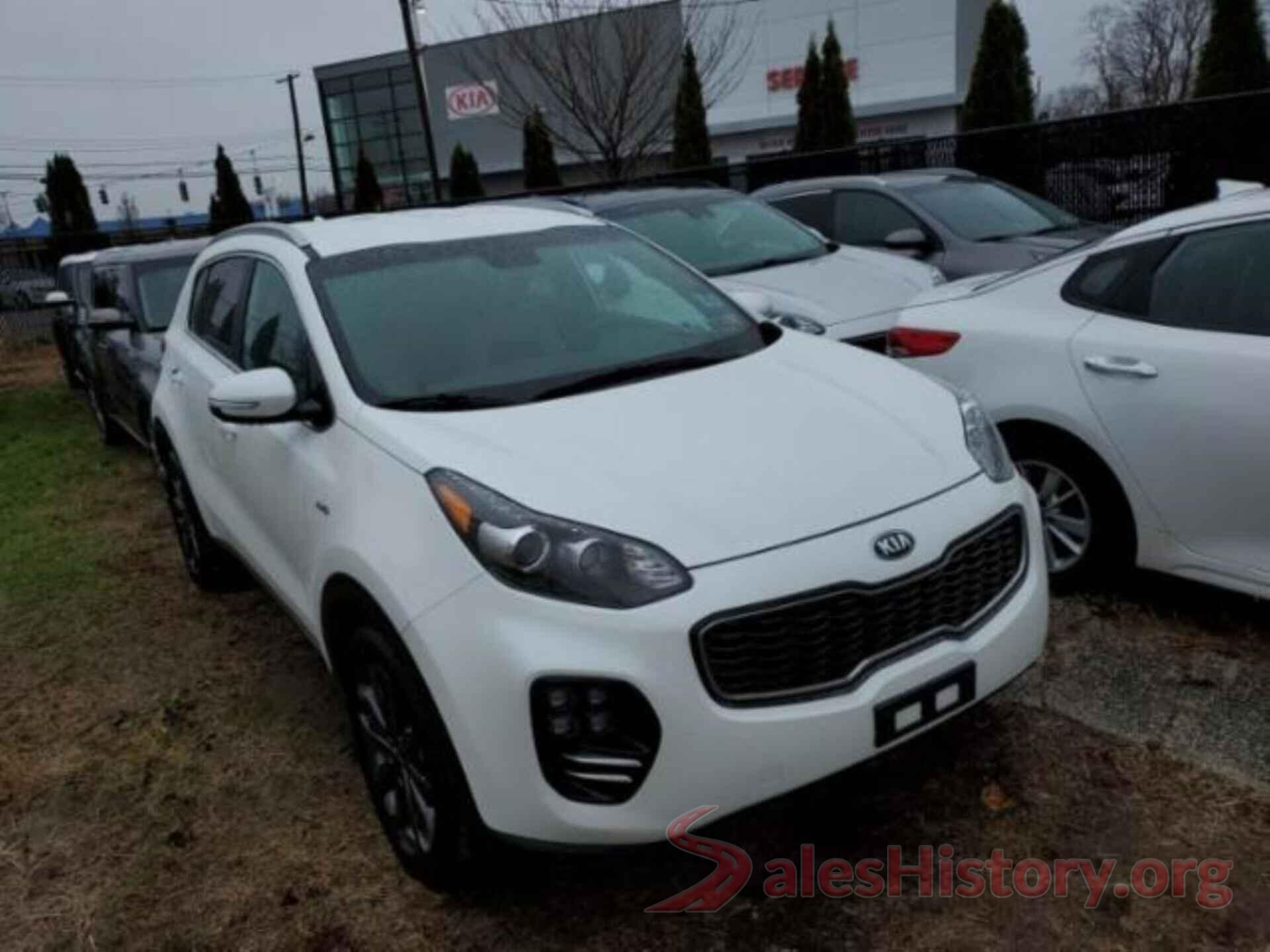 KNDPNCAC2J7442734 2018 KIA SPORTAGE