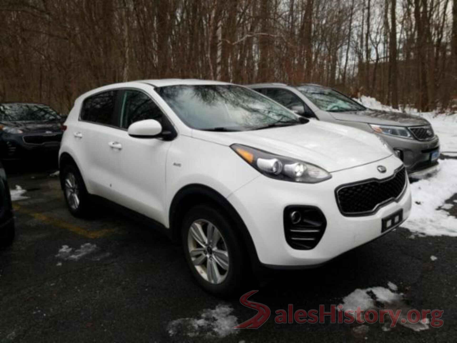 KNDPMCAC8J7368433 2018 KIA SPORTAGE