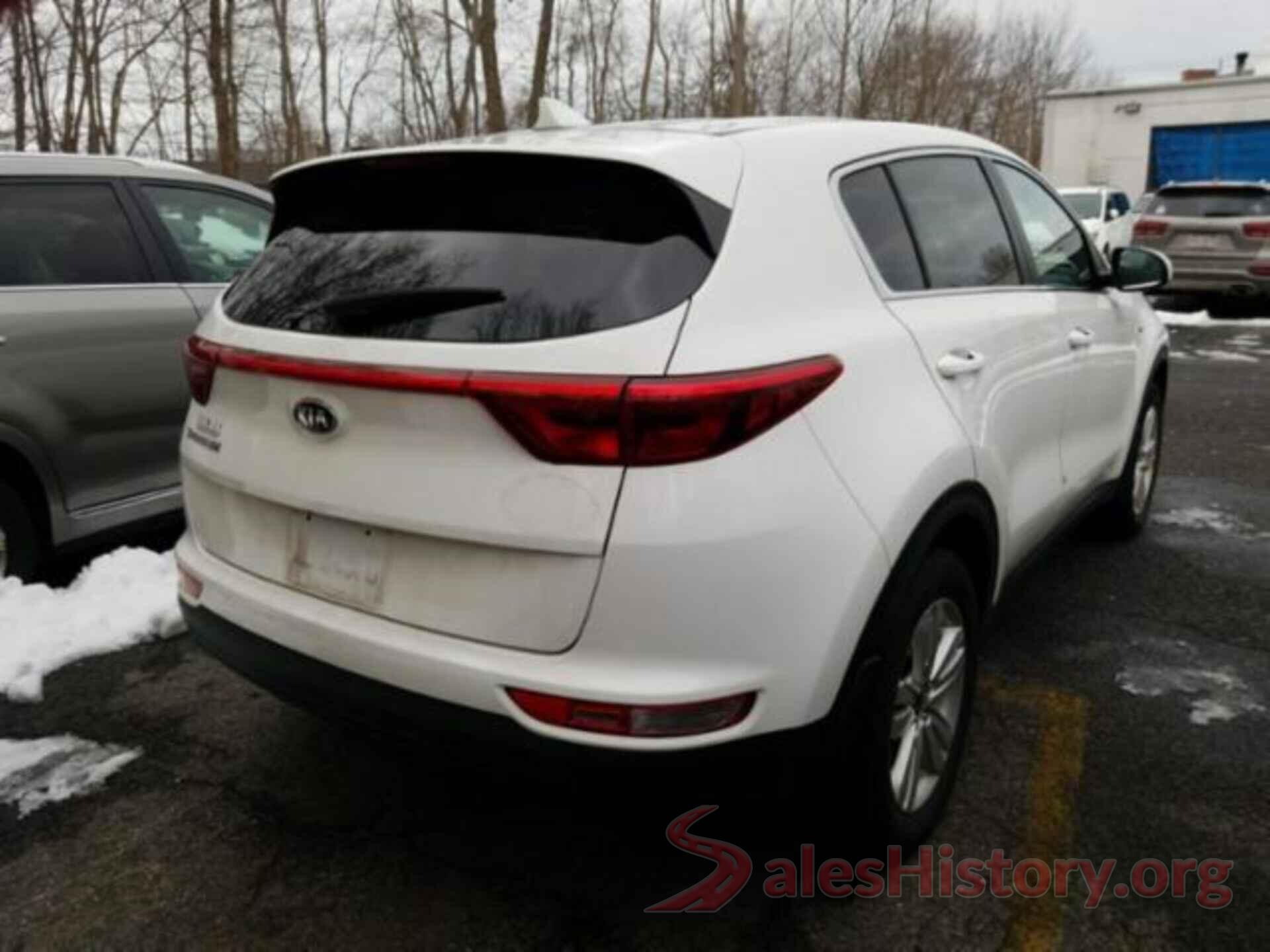 KNDPMCAC8J7368433 2018 KIA SPORTAGE