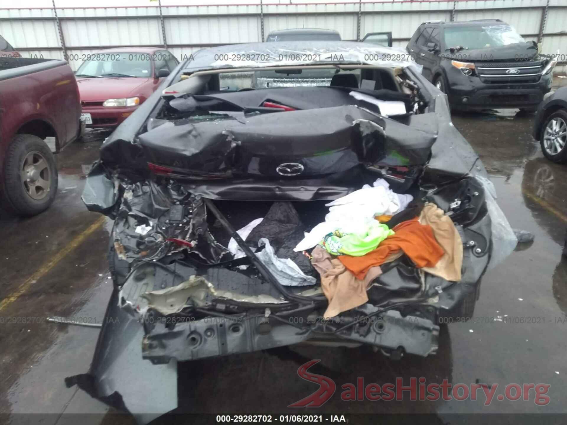 3MZBN1U77HM124747 2017 MAZDA MAZDA3 4-DOOR