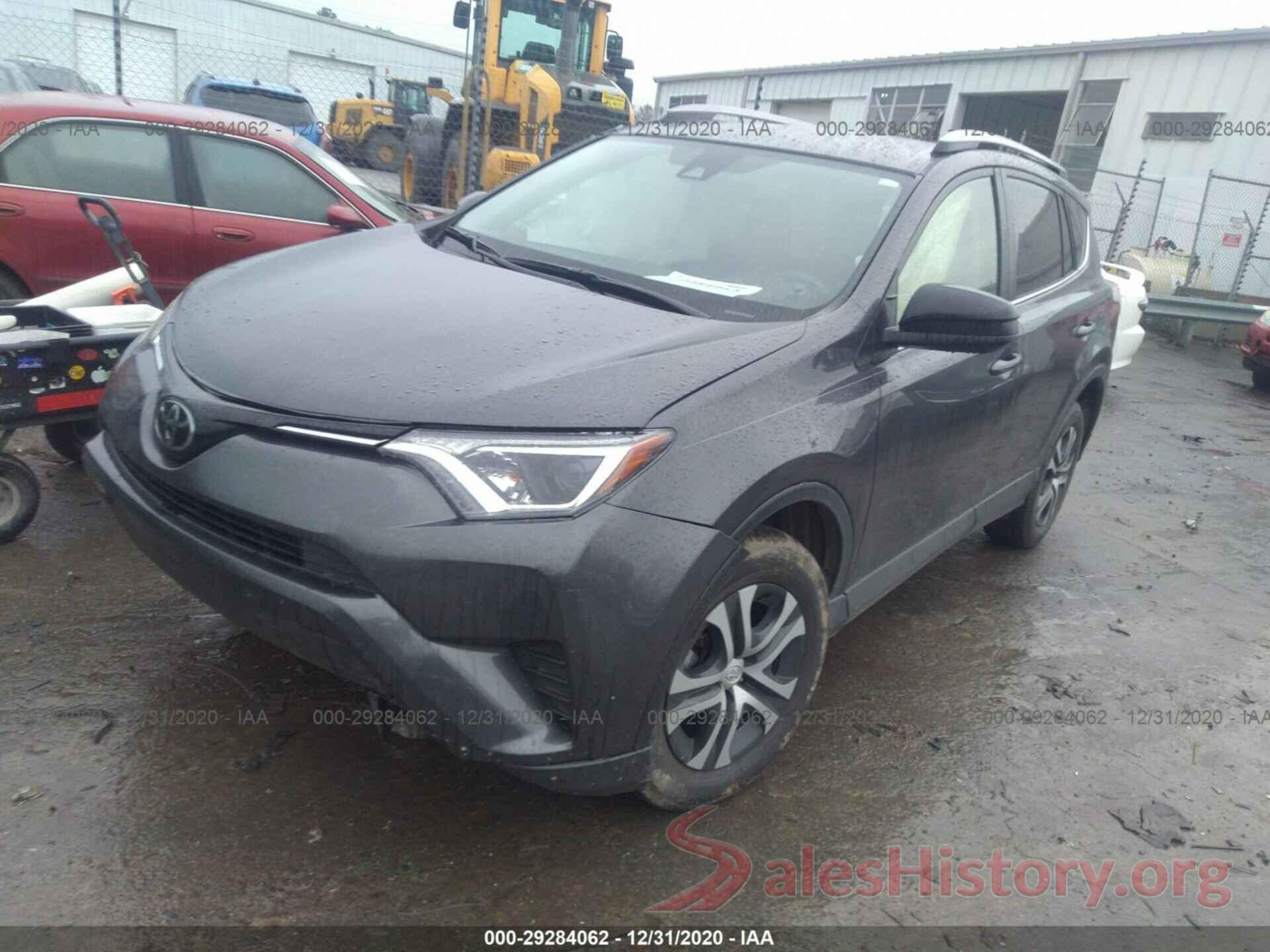 JTMBFREV6JJ251519 2018 TOYOTA RAV4