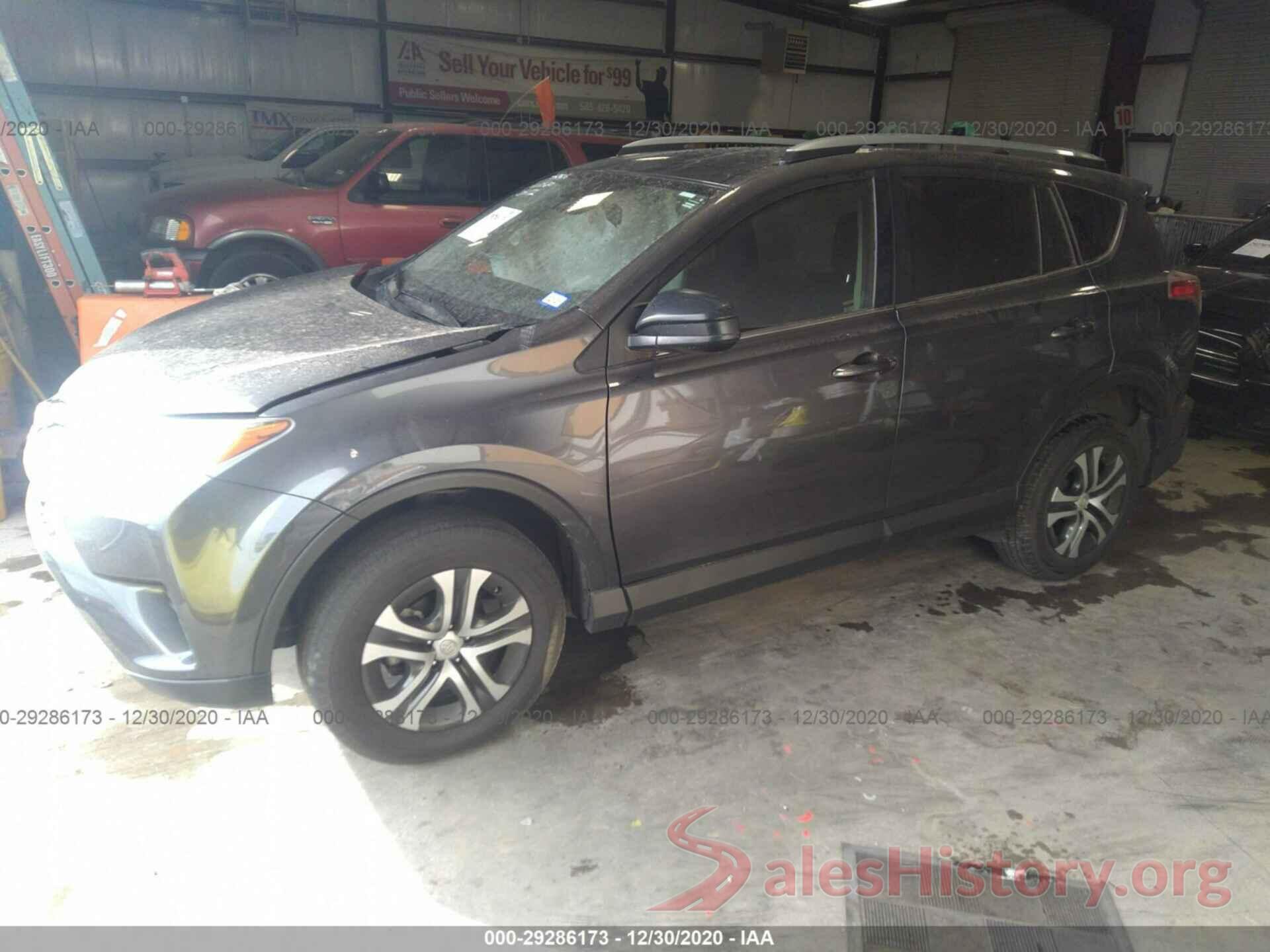 JTMZFREV7JJ189966 2018 TOYOTA RAV4