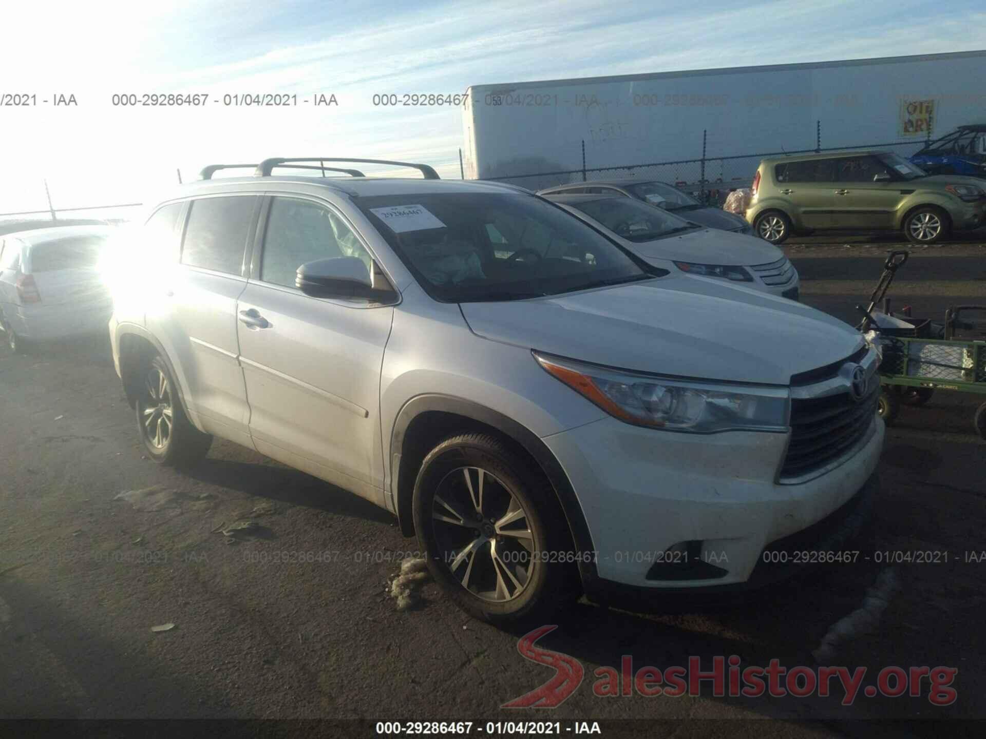 5TDJKRFH6GS305588 2016 TOYOTA HIGHLANDER