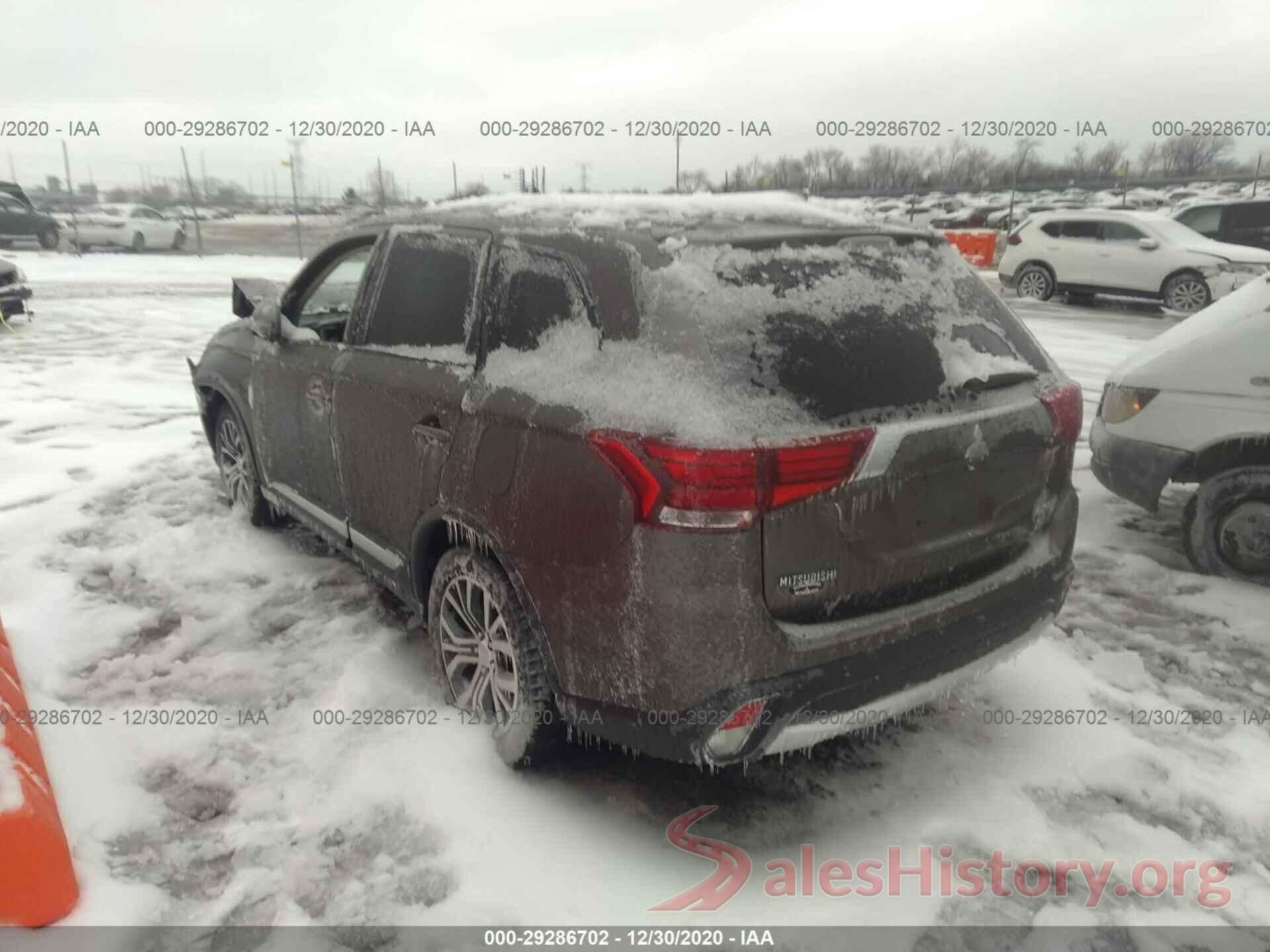 JA4AZ3A31JZ063992 2018 MITSUBISHI OUTLANDER