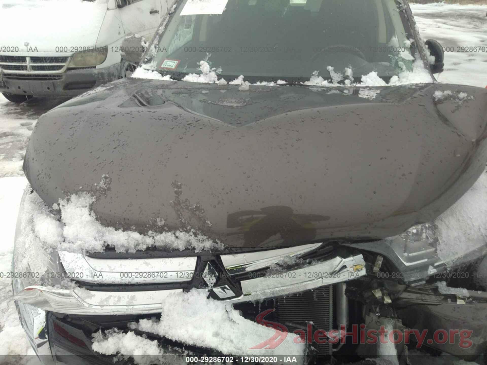 JA4AZ3A31JZ063992 2018 MITSUBISHI OUTLANDER