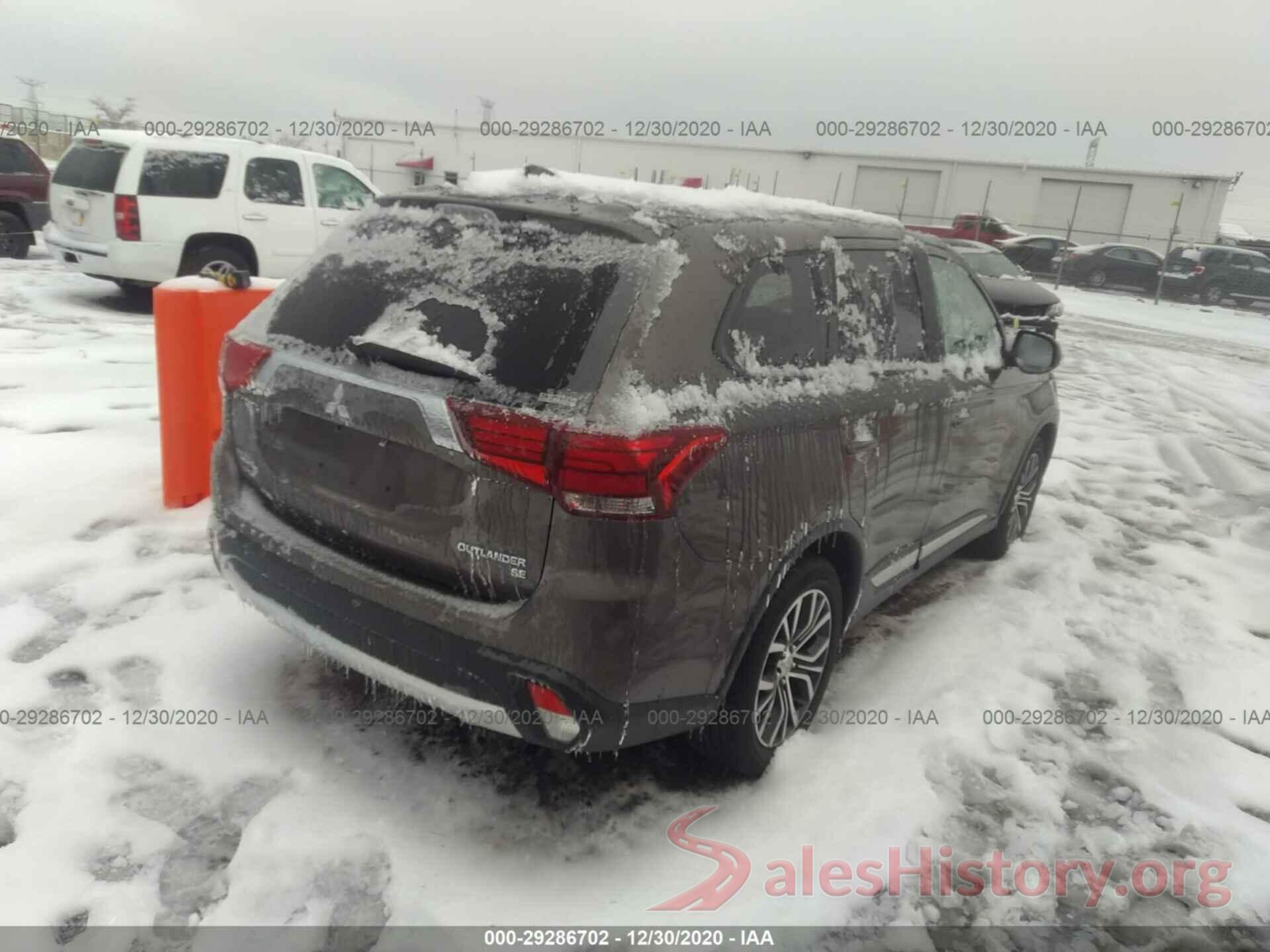 JA4AZ3A31JZ063992 2018 MITSUBISHI OUTLANDER