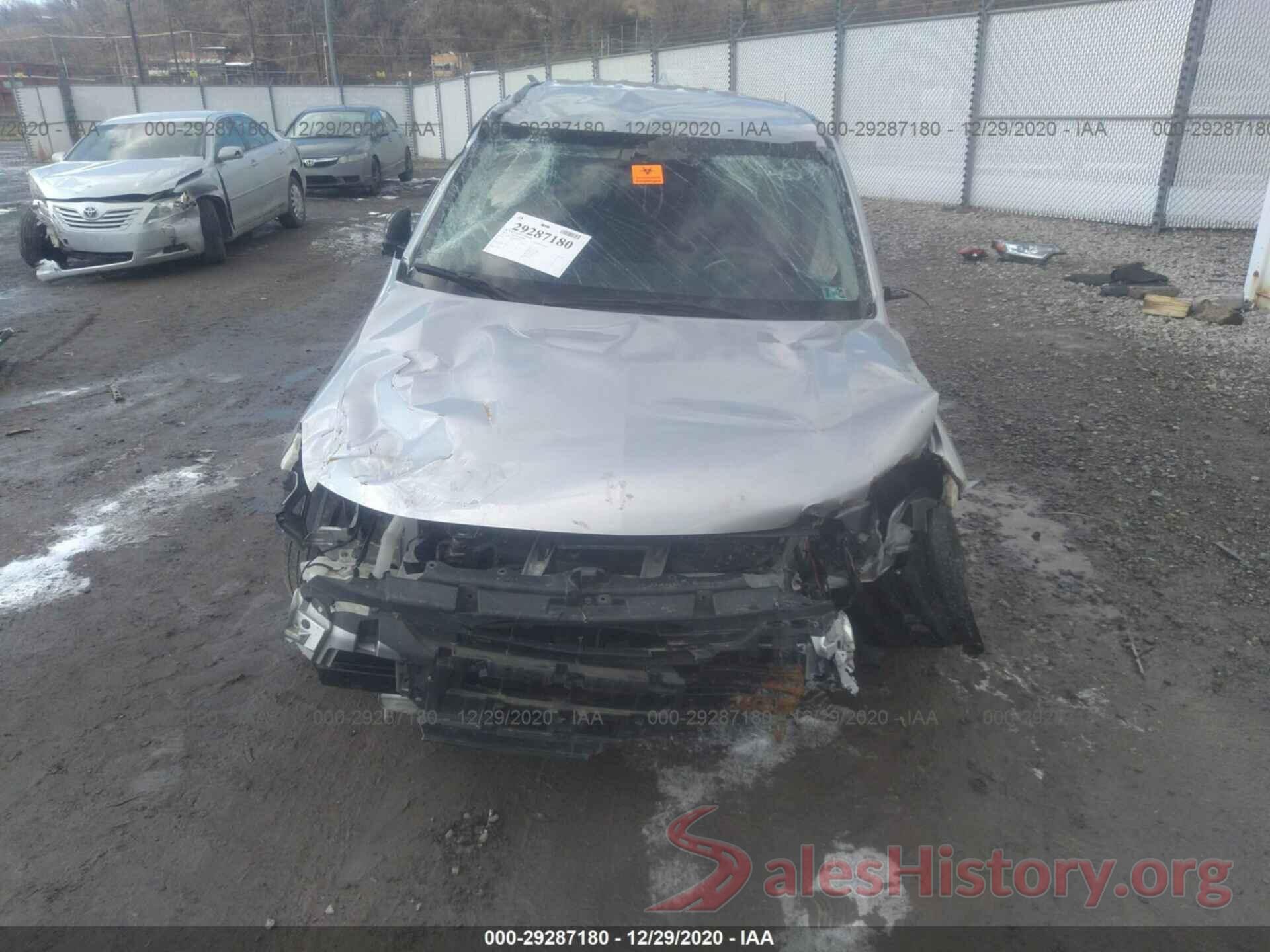 JA4AZ3A3XJZ057401 2018 MITSUBISHI OUTLANDER