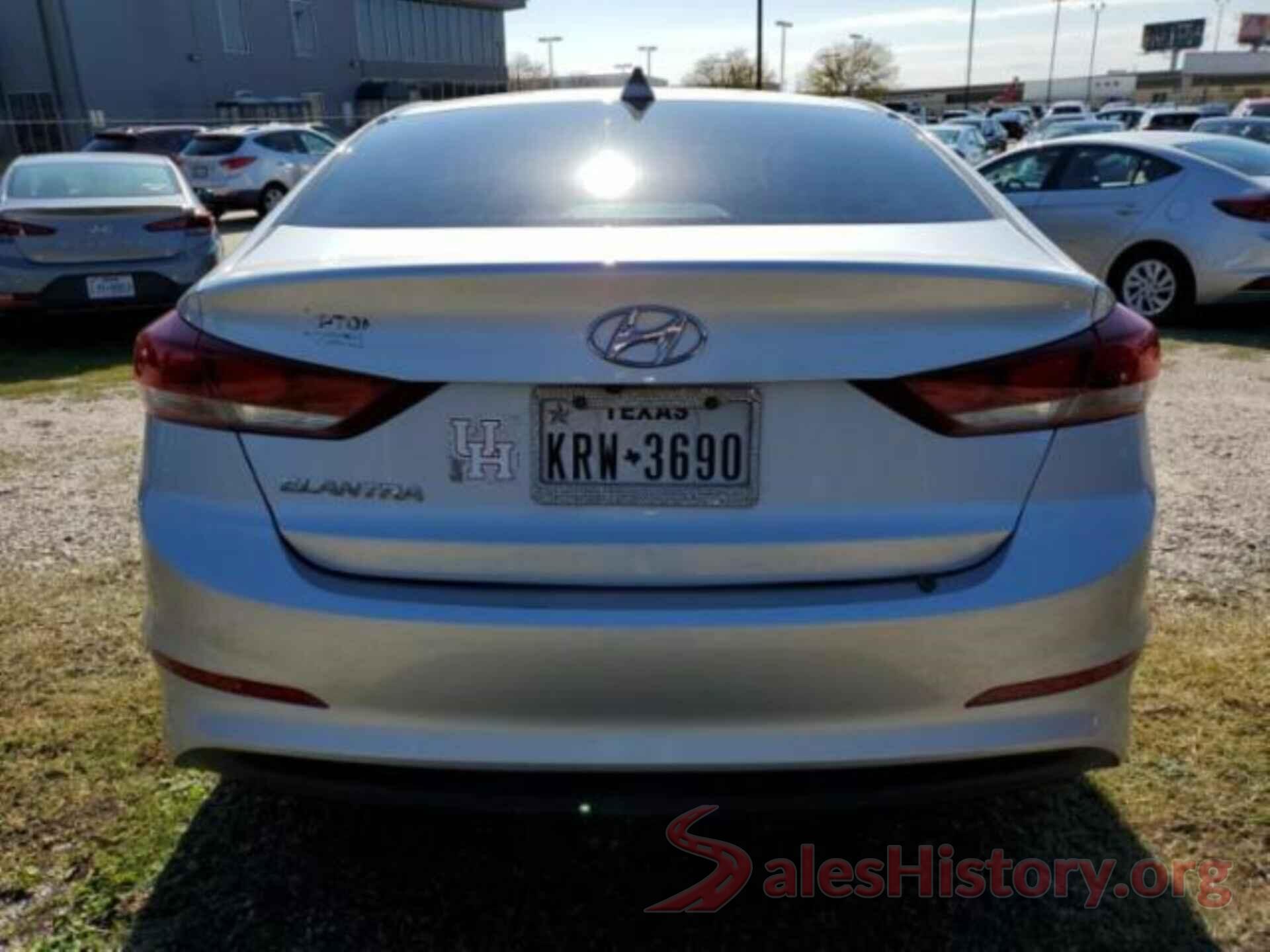 5NPD84LF8JH301346 2018 HYUNDAI ELANTRA