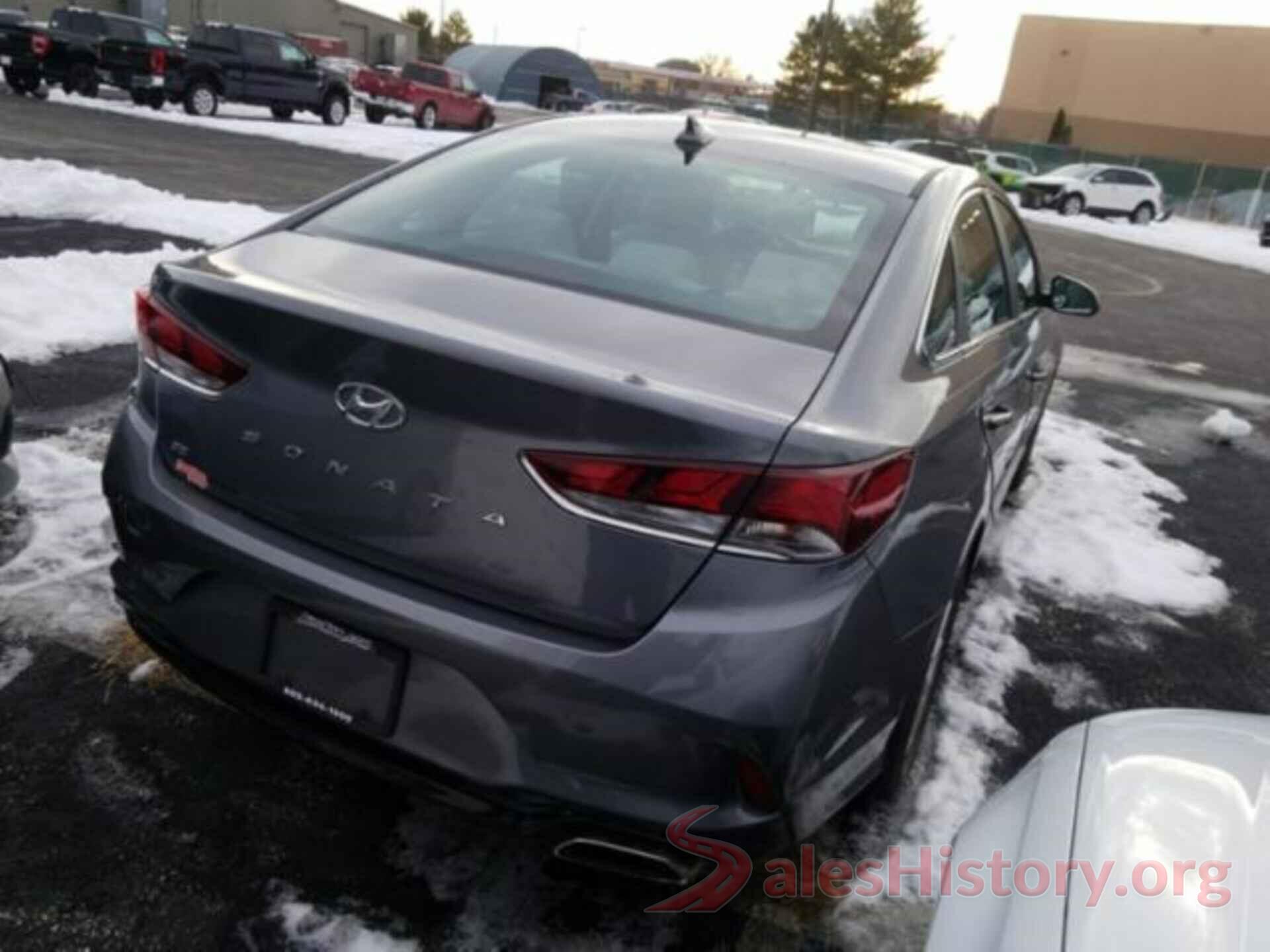 5NPE24AF0JH613640 2018 HYUNDAI SONATA