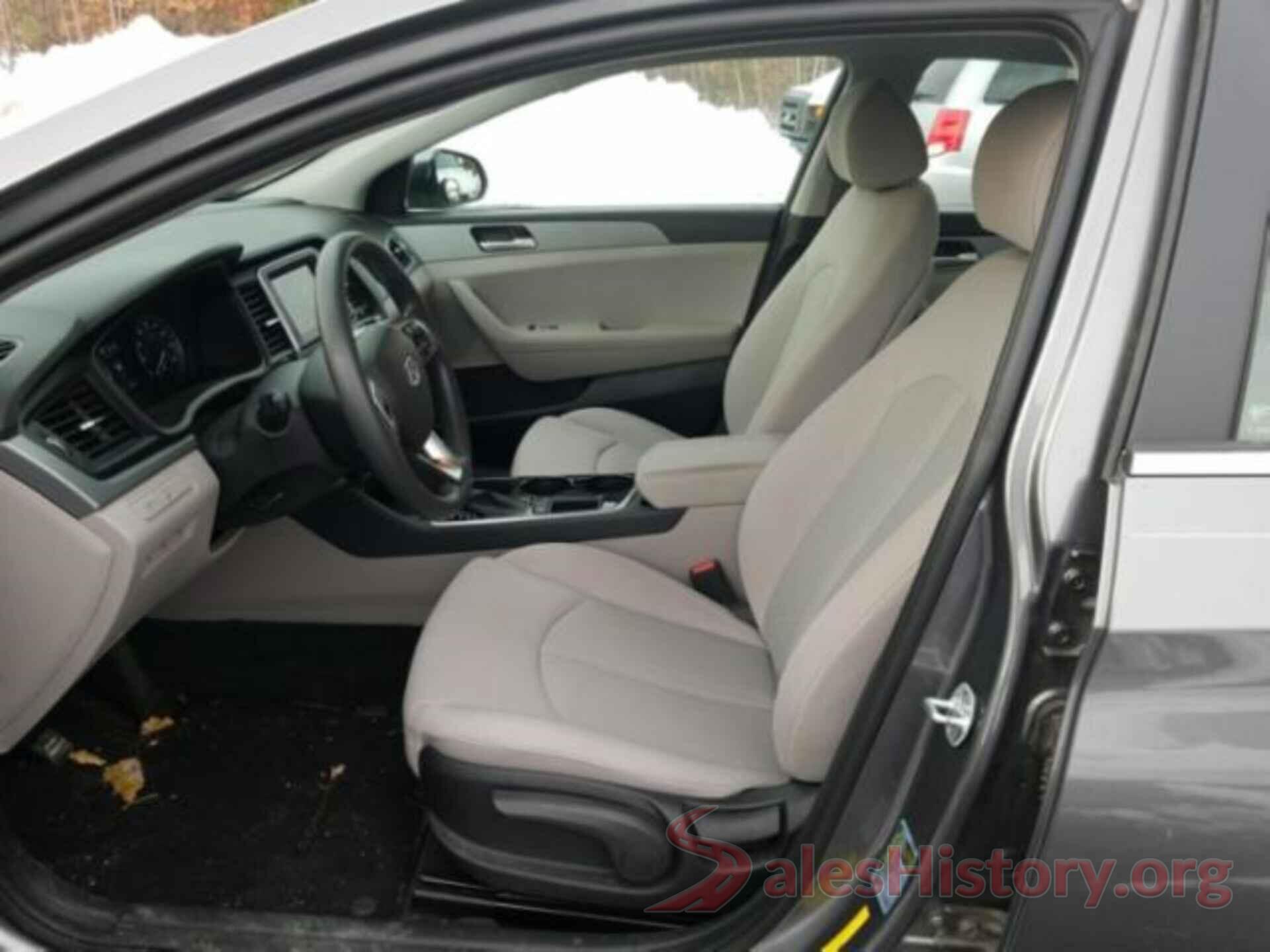 5NPE24AF0JH613640 2018 HYUNDAI SONATA