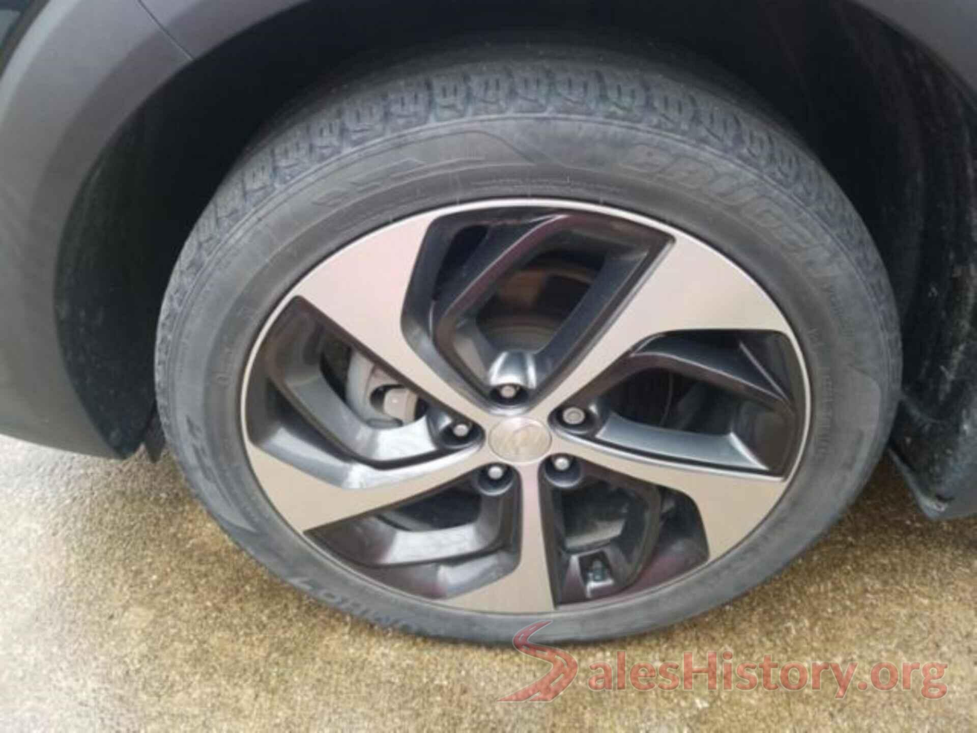 KM8J3CA24HU342208 2017 HYUNDAI TUCSON