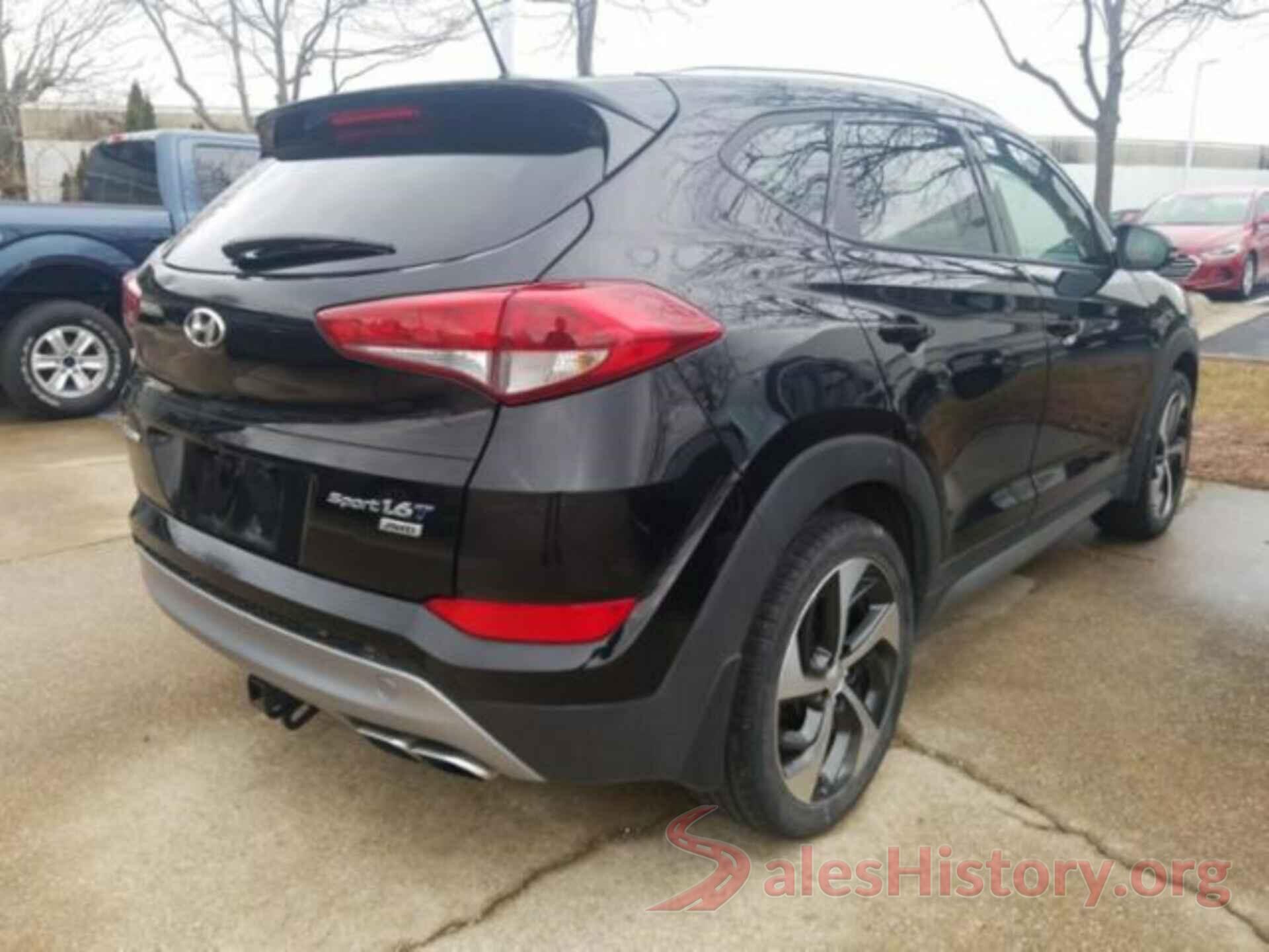 KM8J3CA24HU342208 2017 HYUNDAI TUCSON