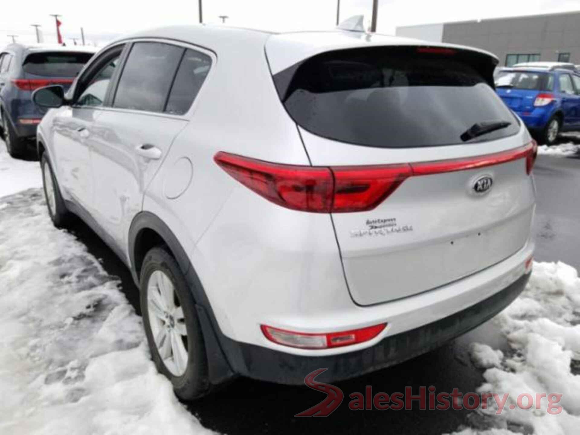 KNDPMCAC6J7419833 2018 KIA SPORTAGE