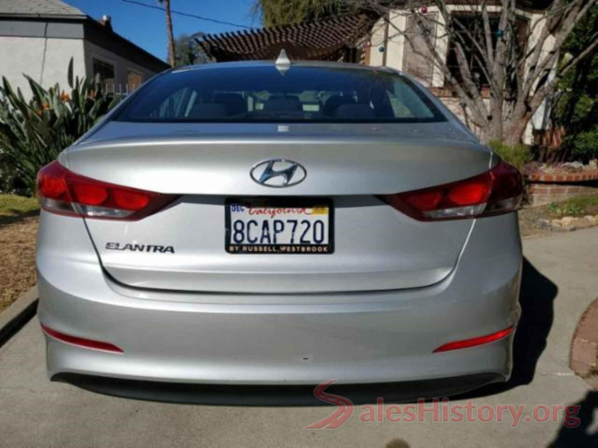 5NPD84LF5JH240151 2018 HYUNDAI ELANTRA