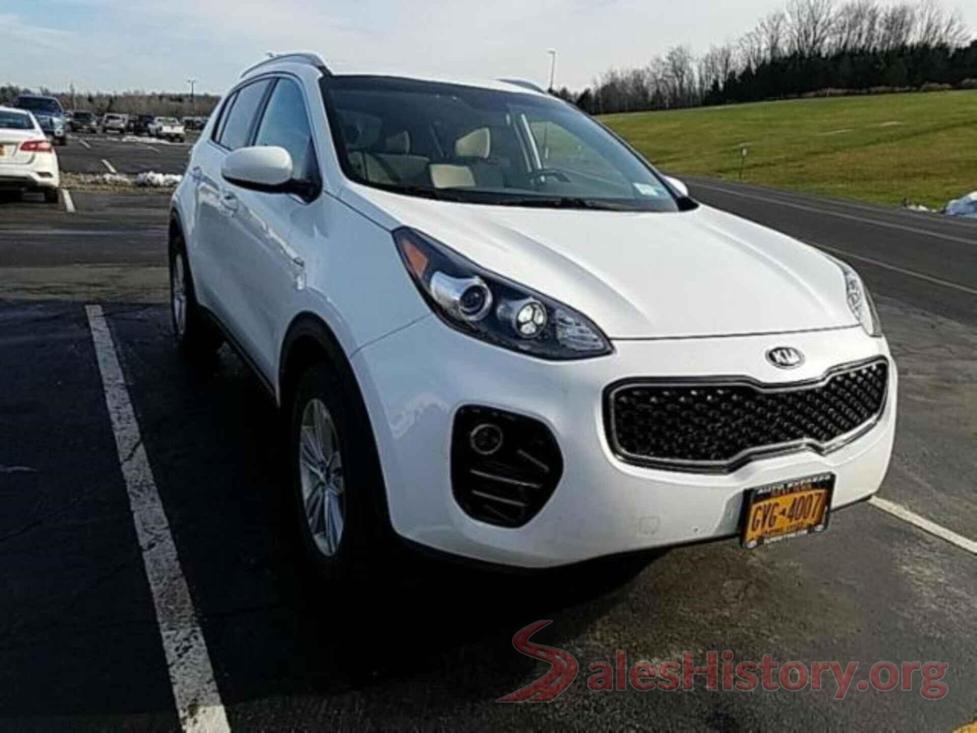 KNDPMCAC0J7378776 2018 KIA SPORTAGE