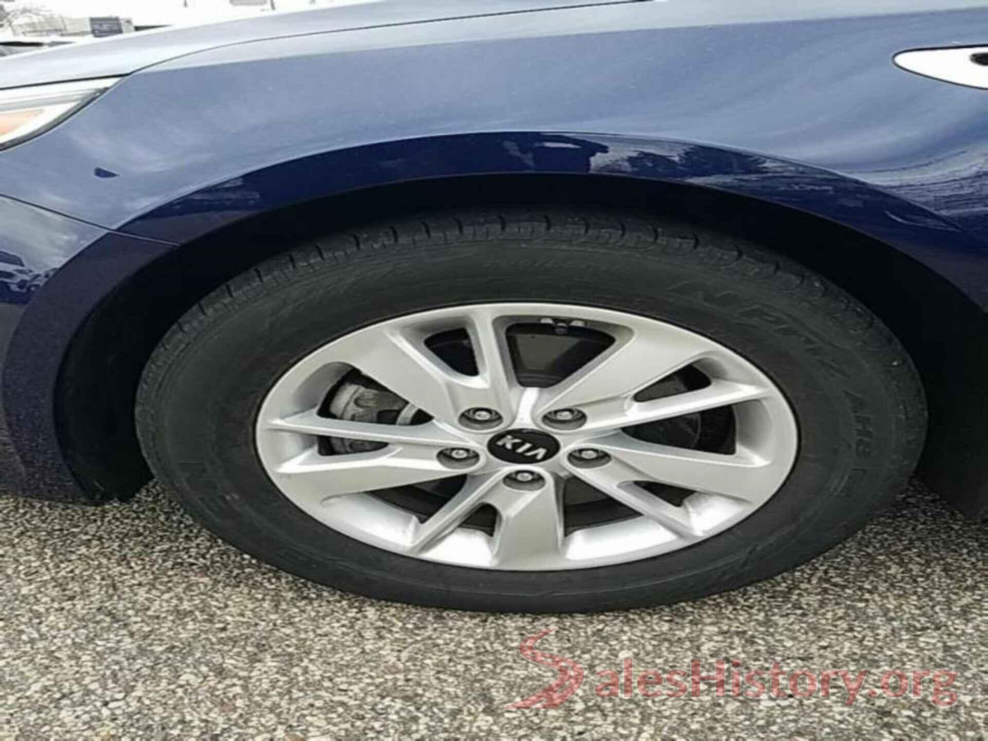 5XXGT4L31JG226180 2018 KIA OPTIMA