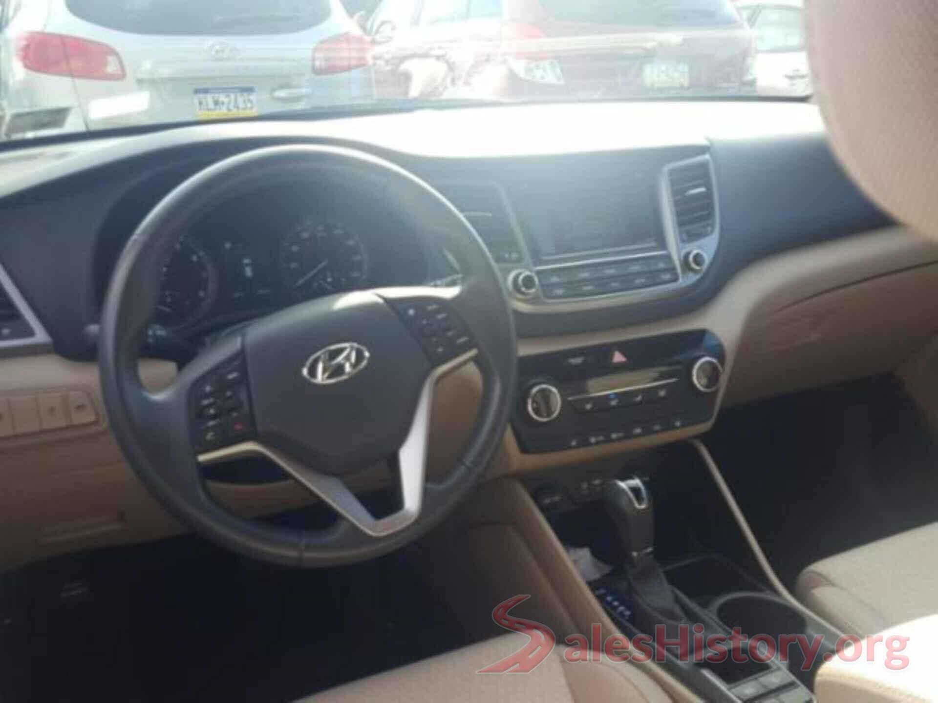 KM8J3CA20HU351374 2017 HYUNDAI TUCSON