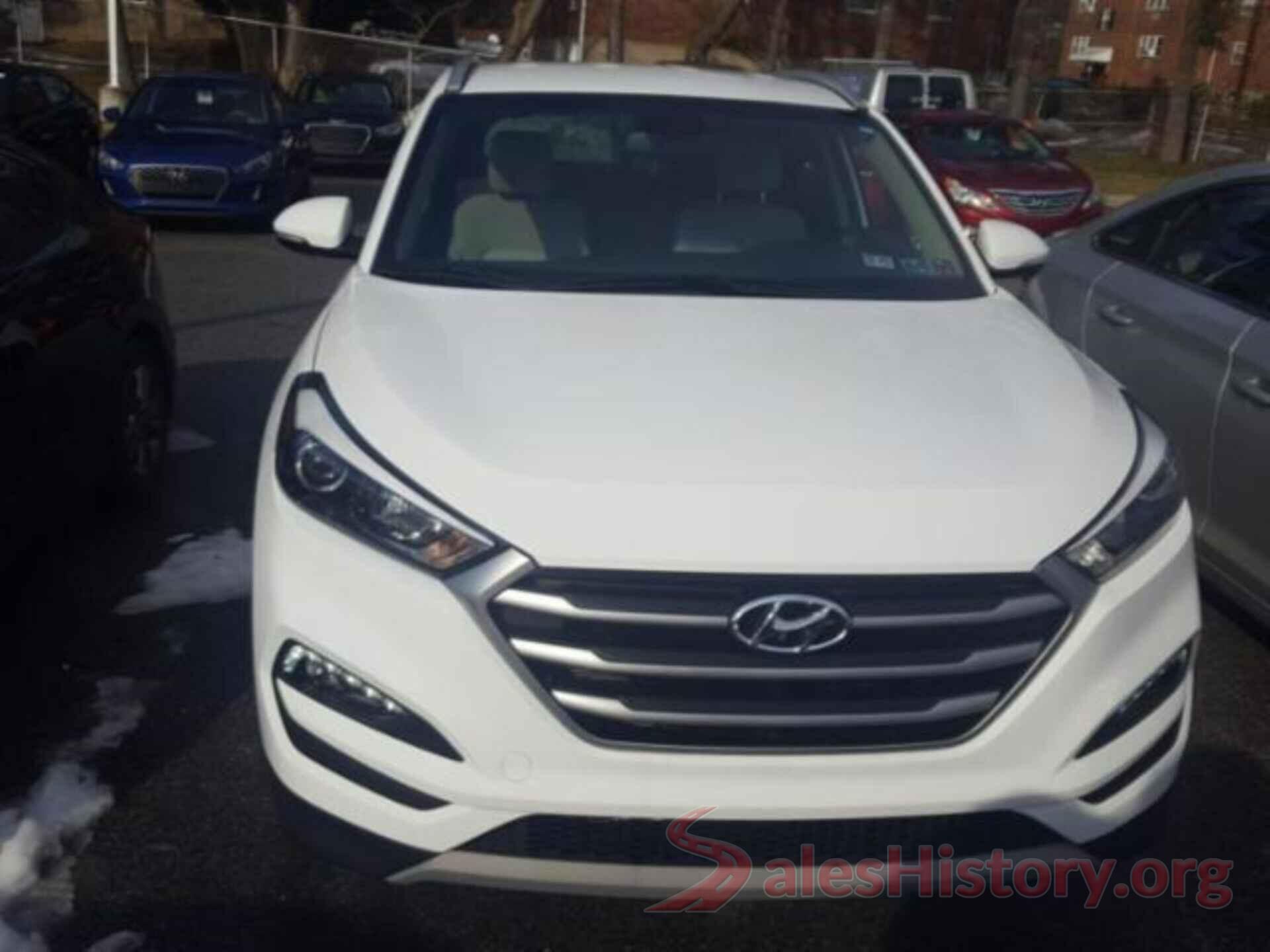 KM8J3CA20HU351374 2017 HYUNDAI TUCSON