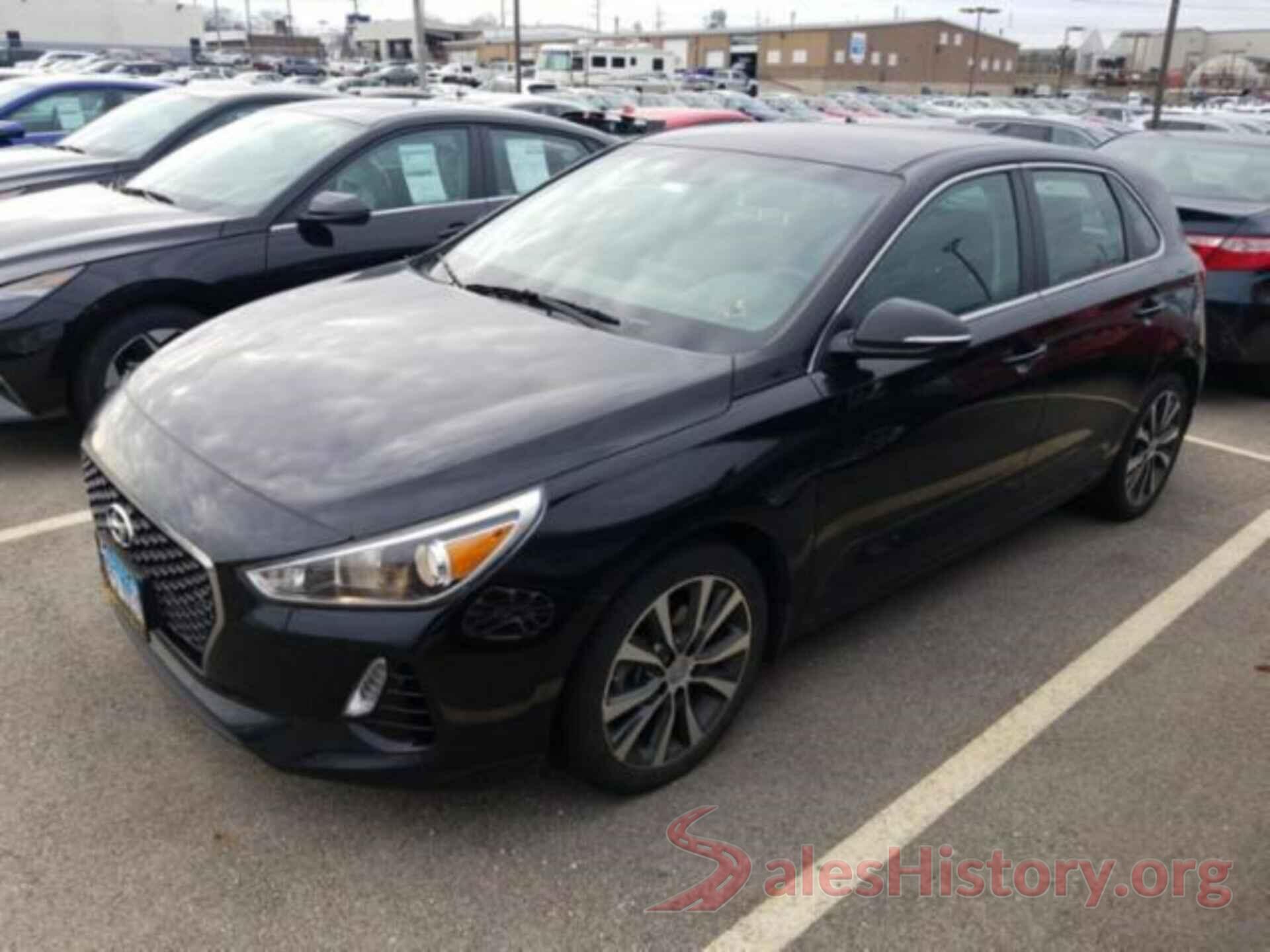 KMHH35LE5JU010995 2018 HYUNDAI ELANTRA GT