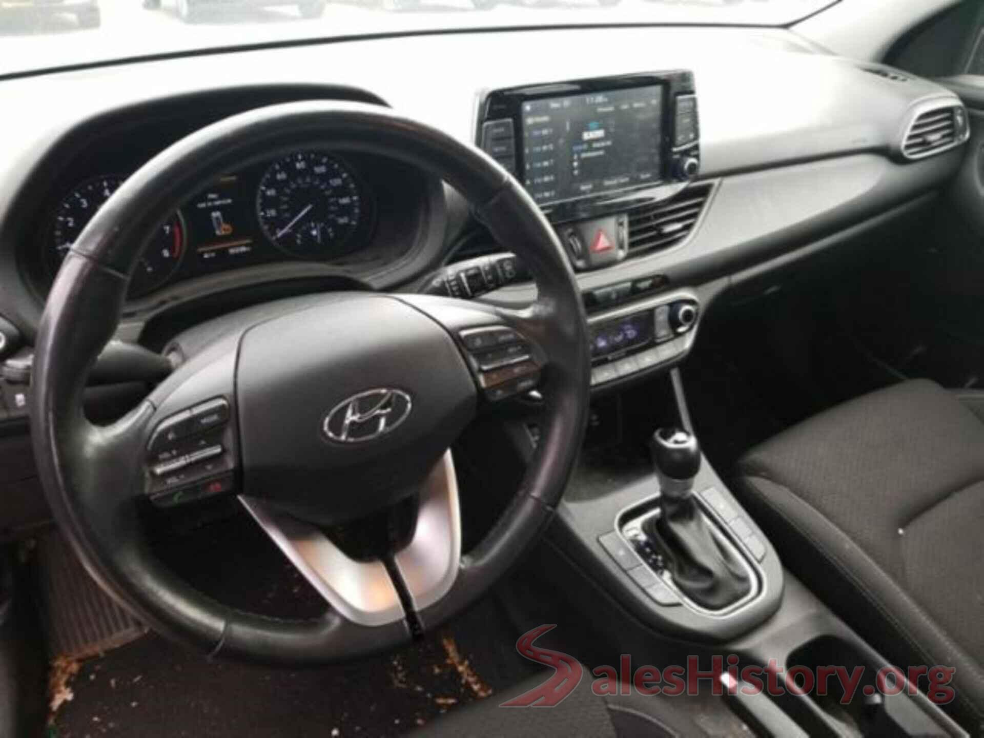 KMHH35LE5JU010995 2018 HYUNDAI ELANTRA GT