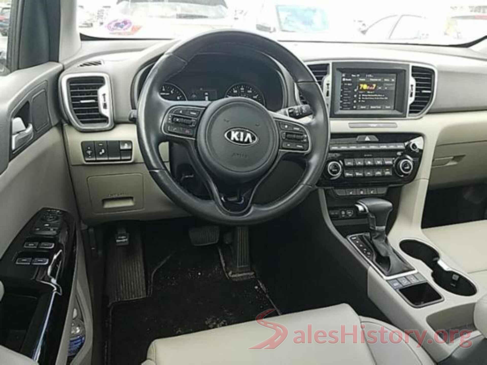 KNDPNCAC9J7379373 2018 KIA SPORTAGE