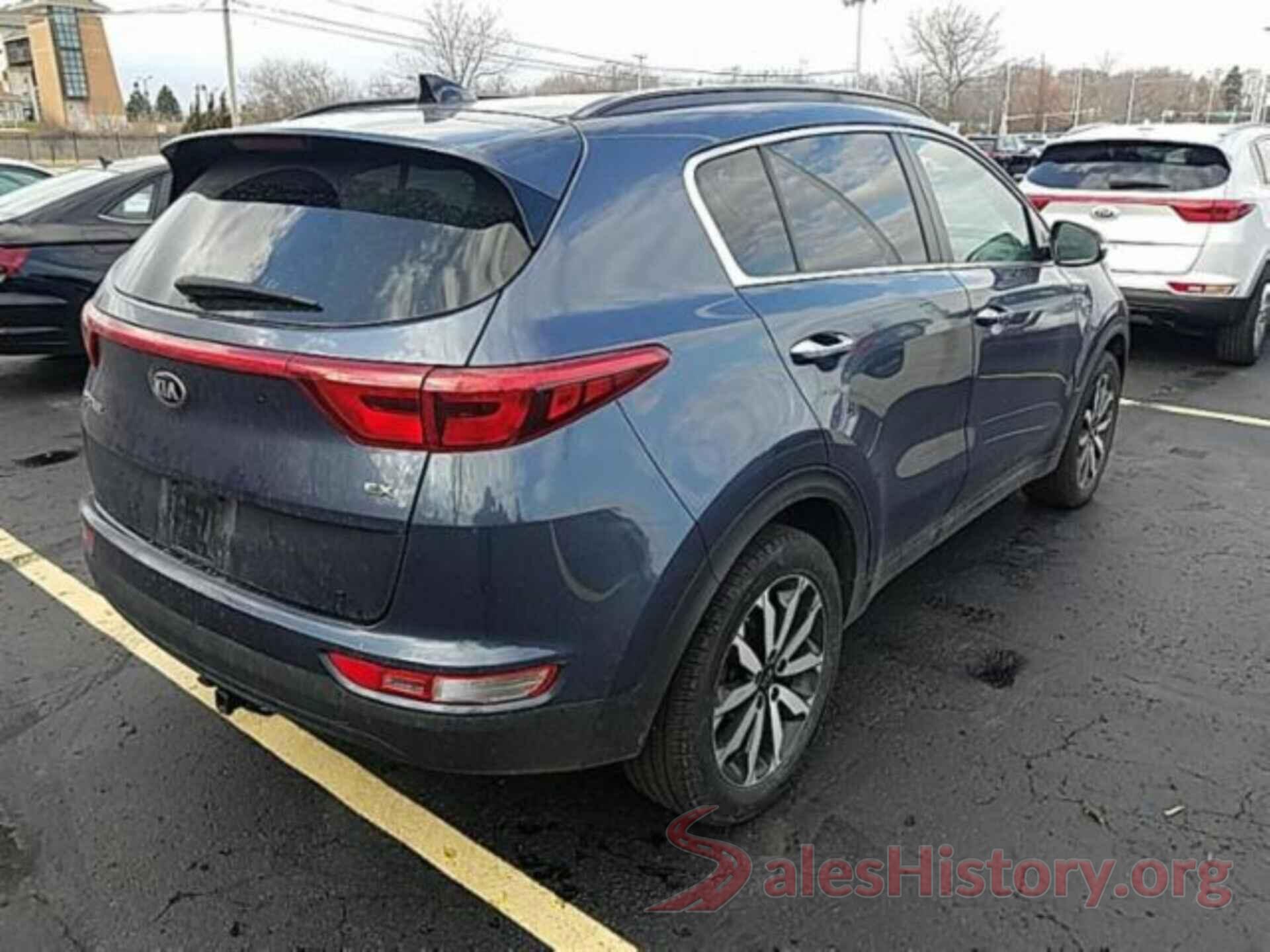 KNDPNCAC9J7379373 2018 KIA SPORTAGE