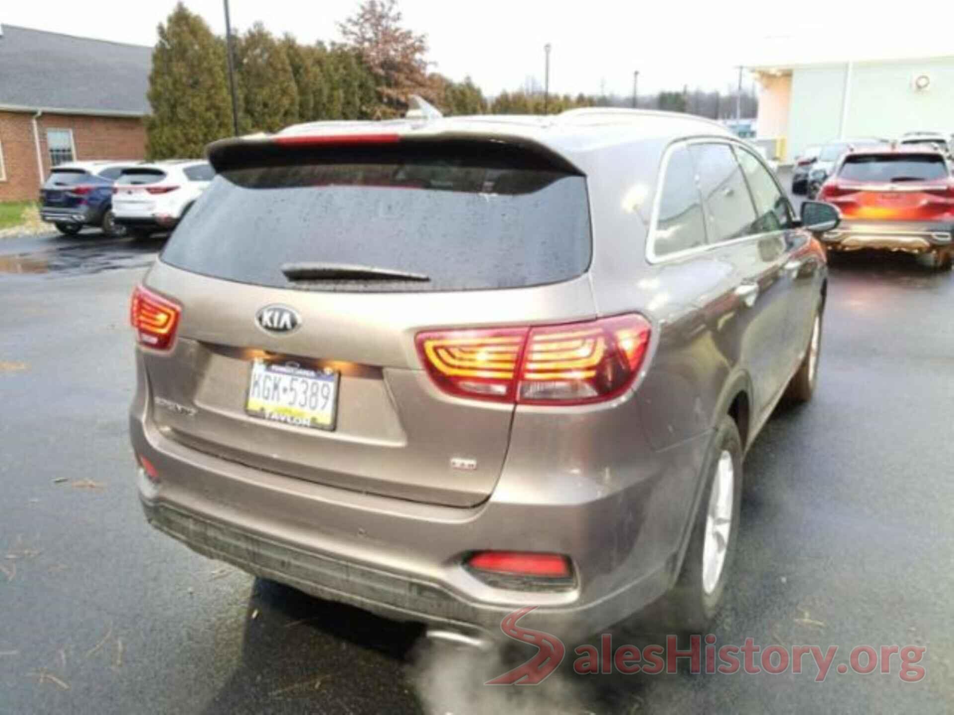 5XYPGDA32KG561243 2019 KIA SORENTO