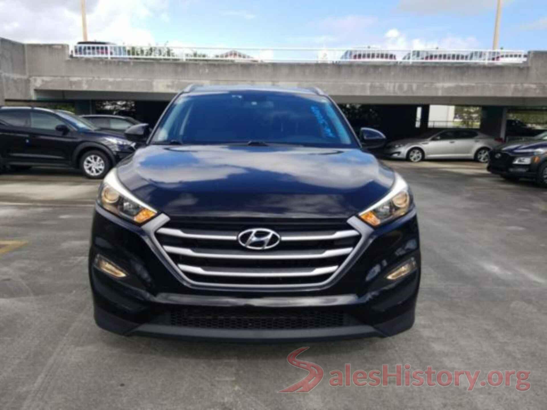 KM8J33A45HU310109 2017 HYUNDAI TUCSON