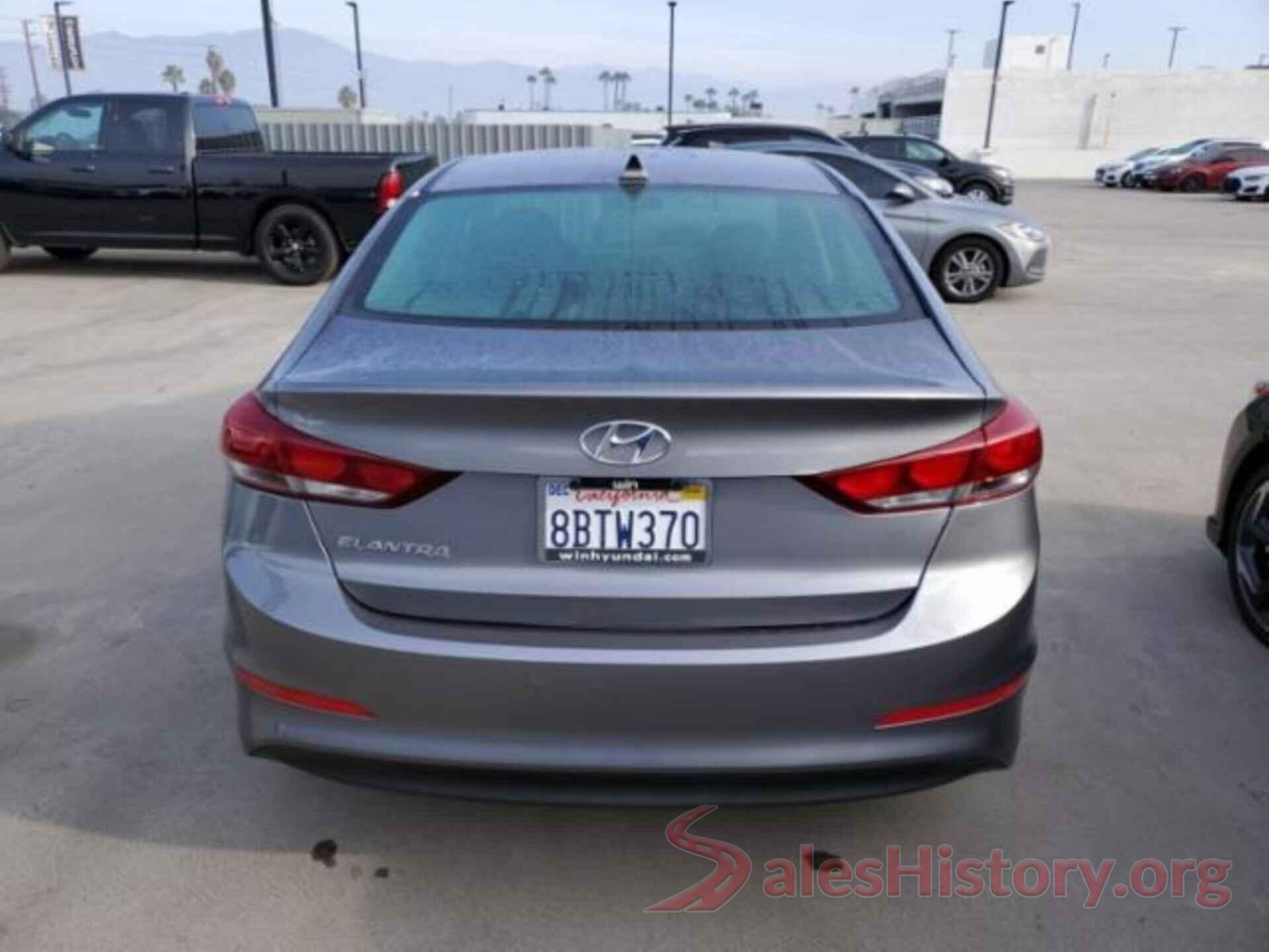 5NPD84LF9JH261410 2018 HYUNDAI ELANTRA