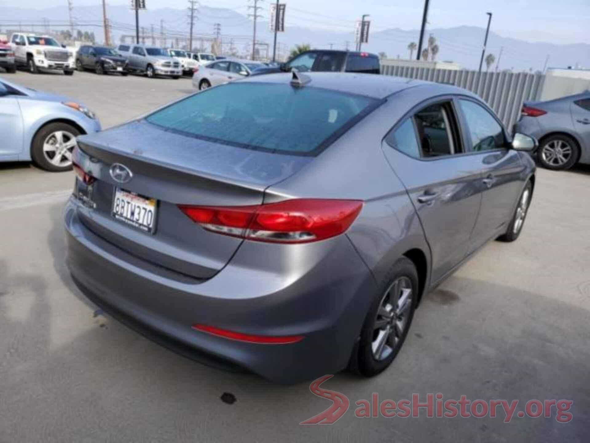 5NPD84LF9JH261410 2018 HYUNDAI ELANTRA