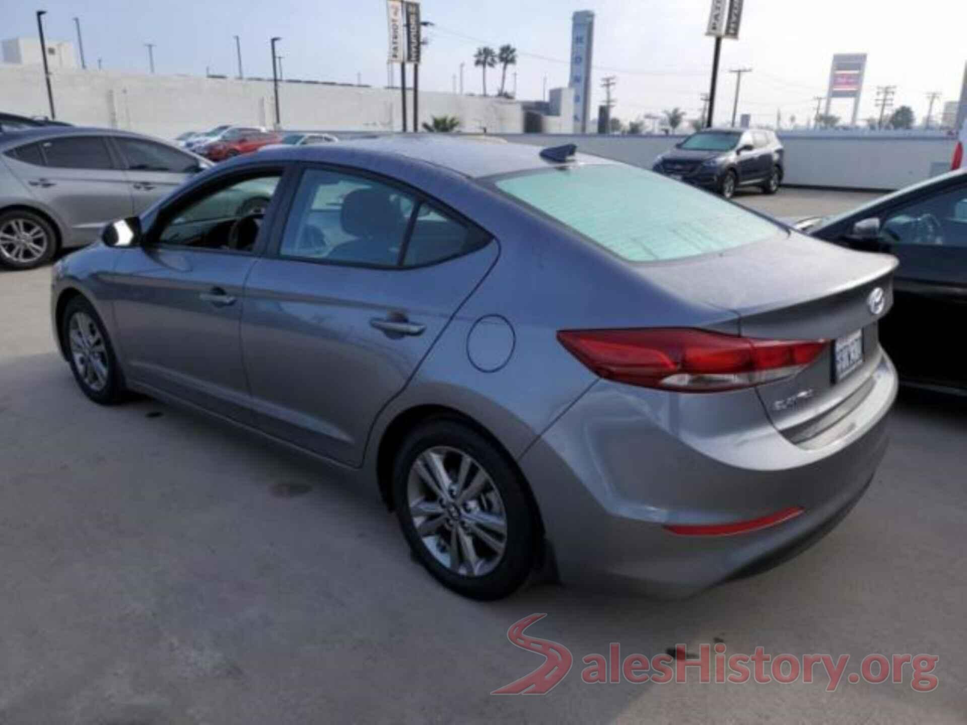 5NPD84LF9JH261410 2018 HYUNDAI ELANTRA