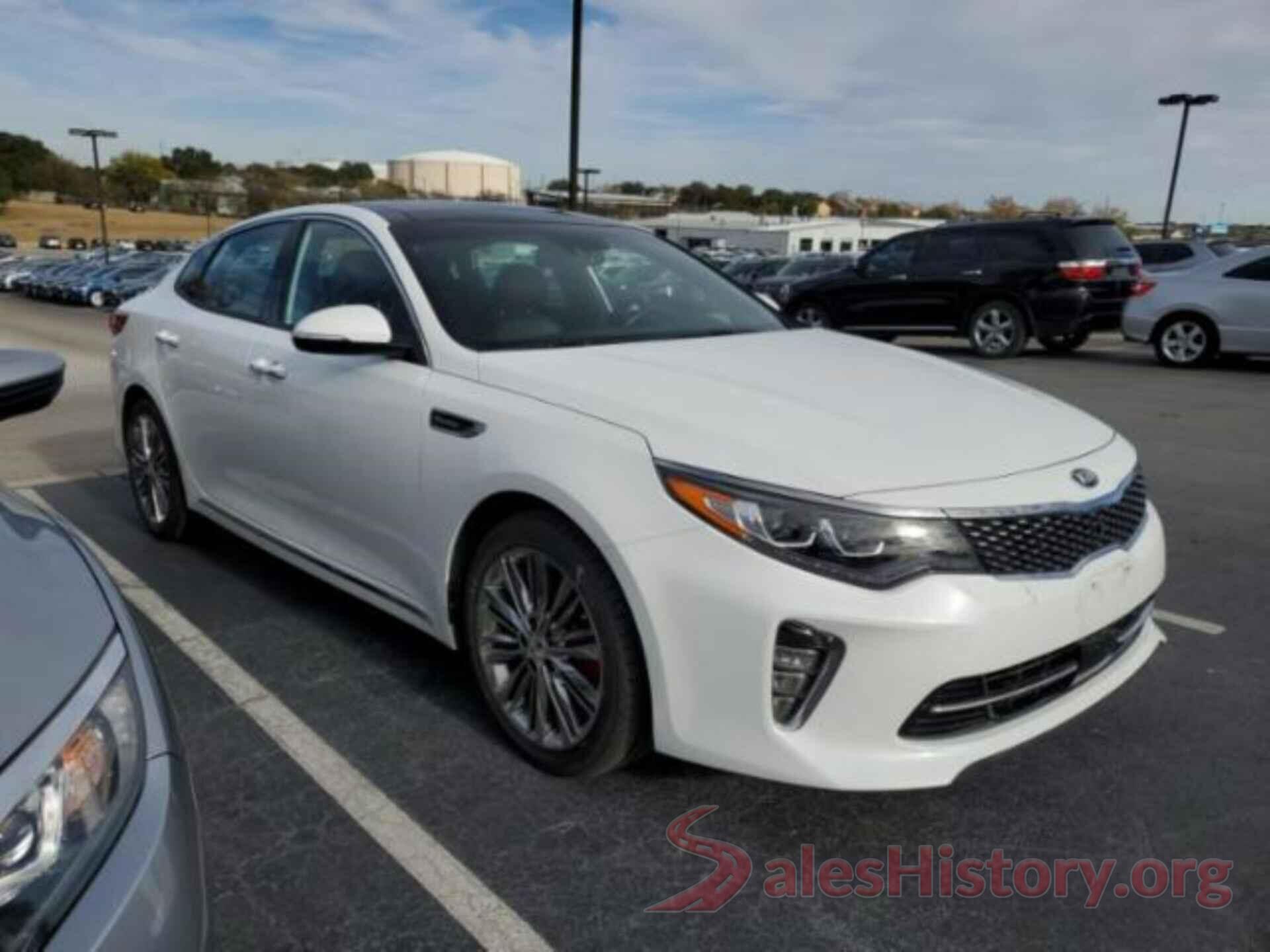 5XXGV4L29JG225750 2018 KIA OPTIMA