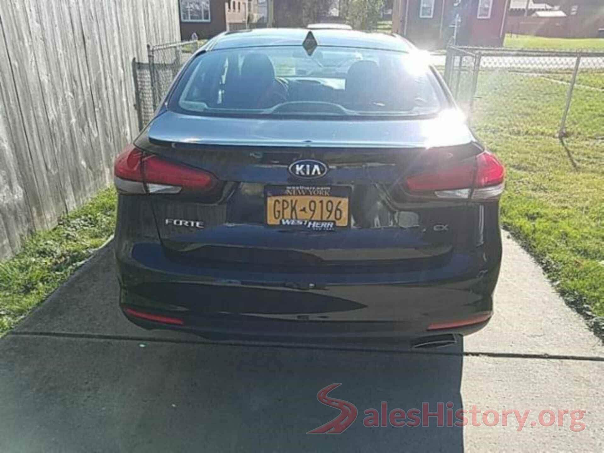 3KPFL4A8XHE116483 2017 KIA FORTE