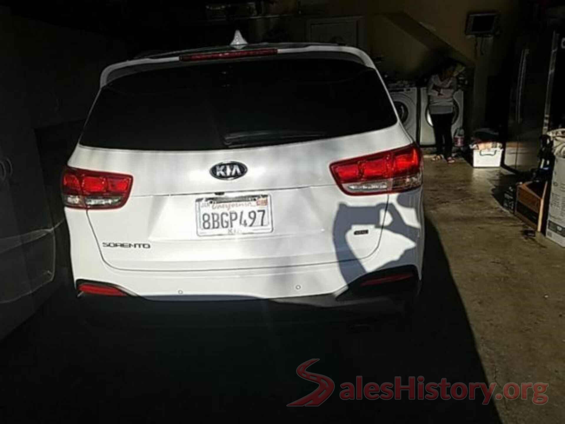 5XYPG4A32JG405587 2018 KIA SORENTO